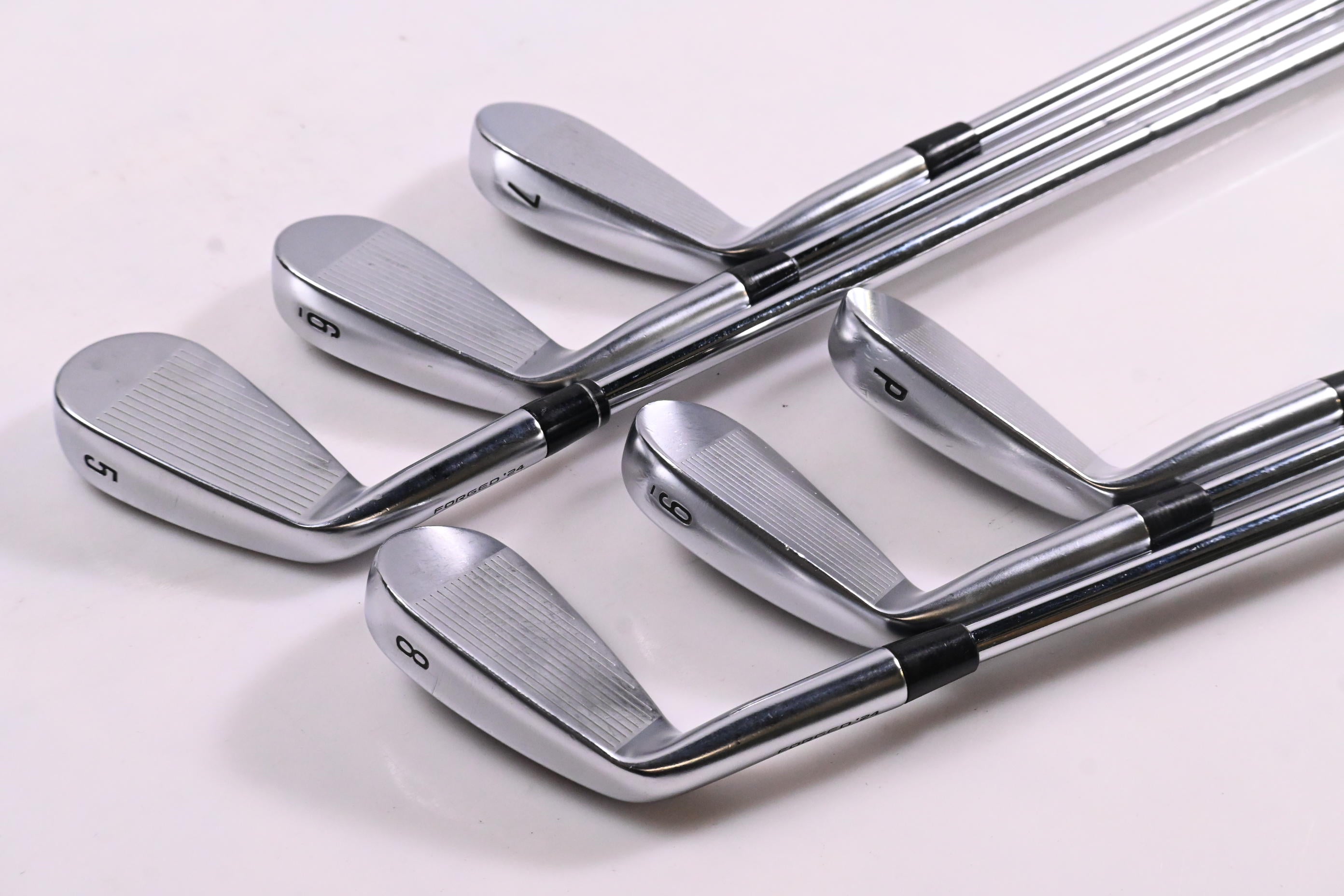 Callaway Apex Pro 24 Irons / 5-PW / Regular Flex KBS Tour Lite Shafts