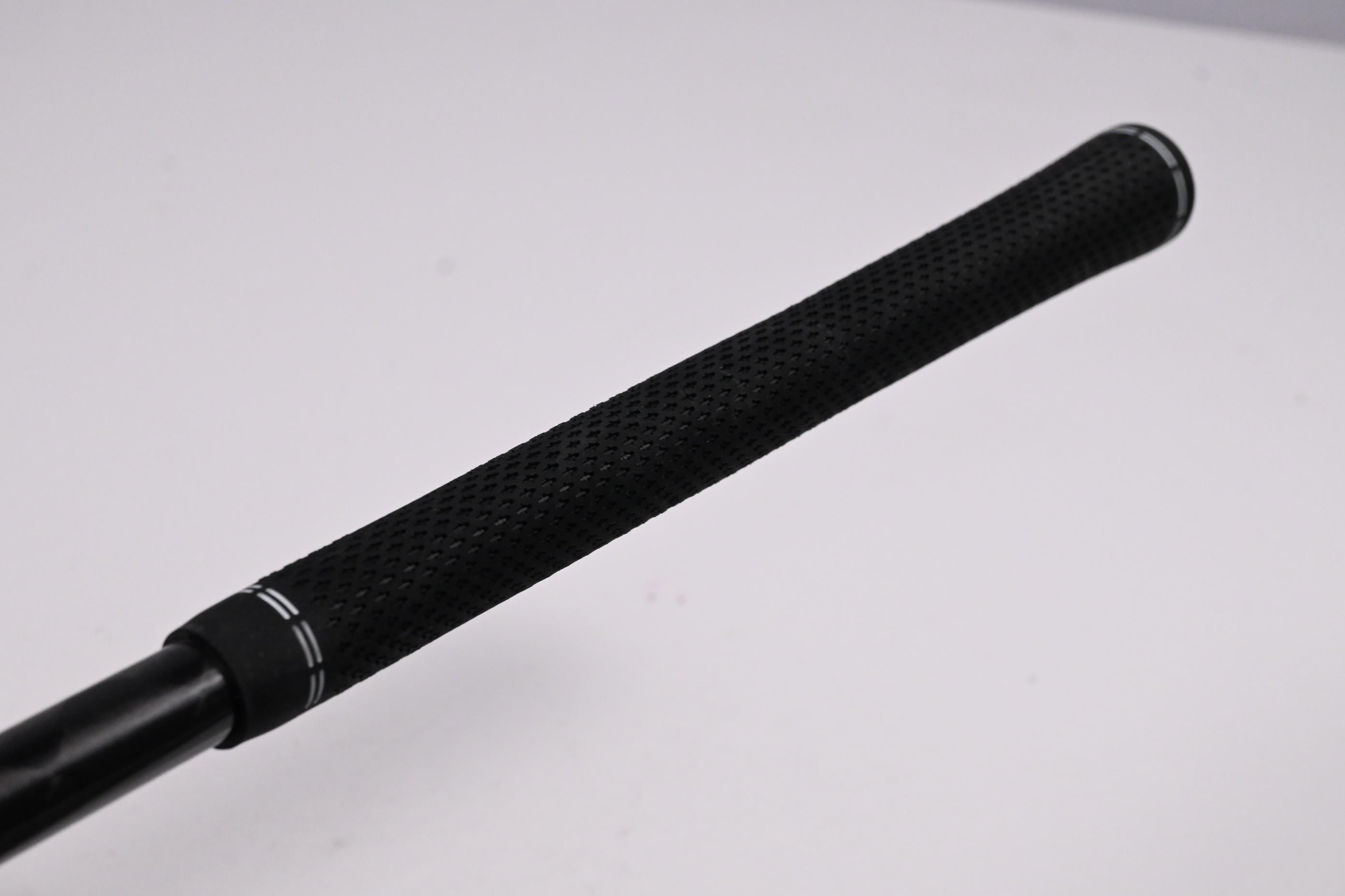 Accra iW4 Driver Shaft / Senior Flex / Taylormade 2nd Gen