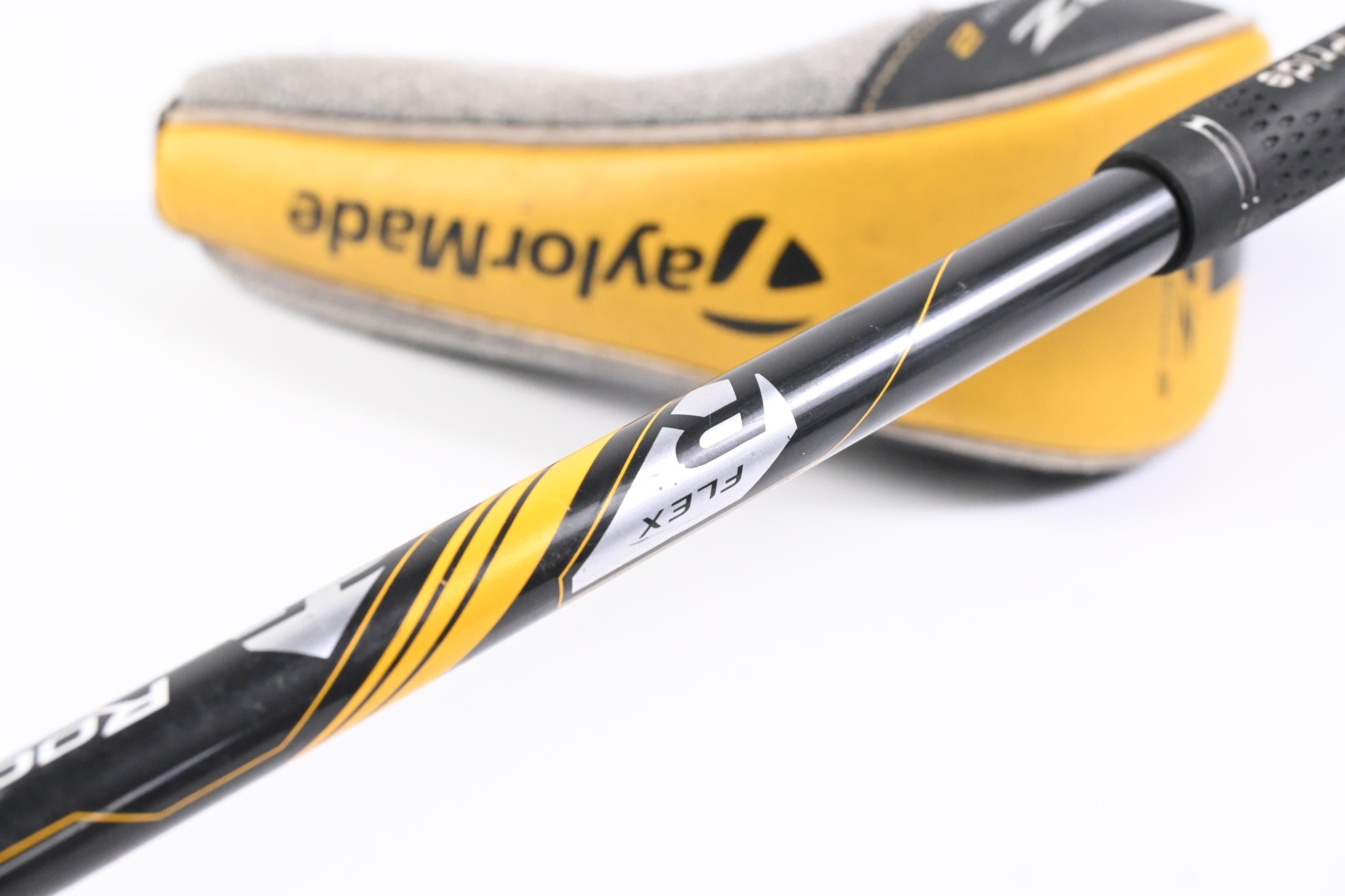 Taylormade RBZ Stage 2 #6 Hybrid / 28 Degree / Regular Flex Rocketfuel 65 Shaft