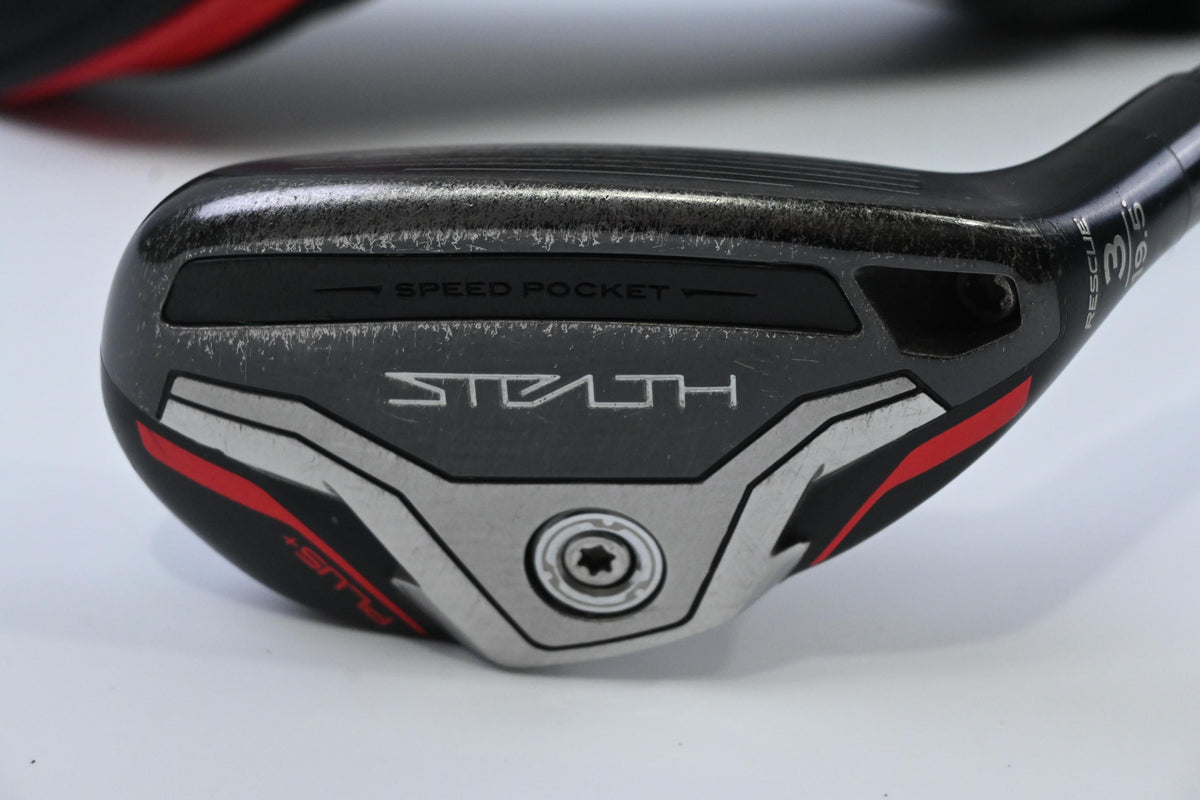 Taylormade Stealth Plus #3 Hybrid / 19.5 Degree / Stiff Flex HZRDUS Smoke Red 80