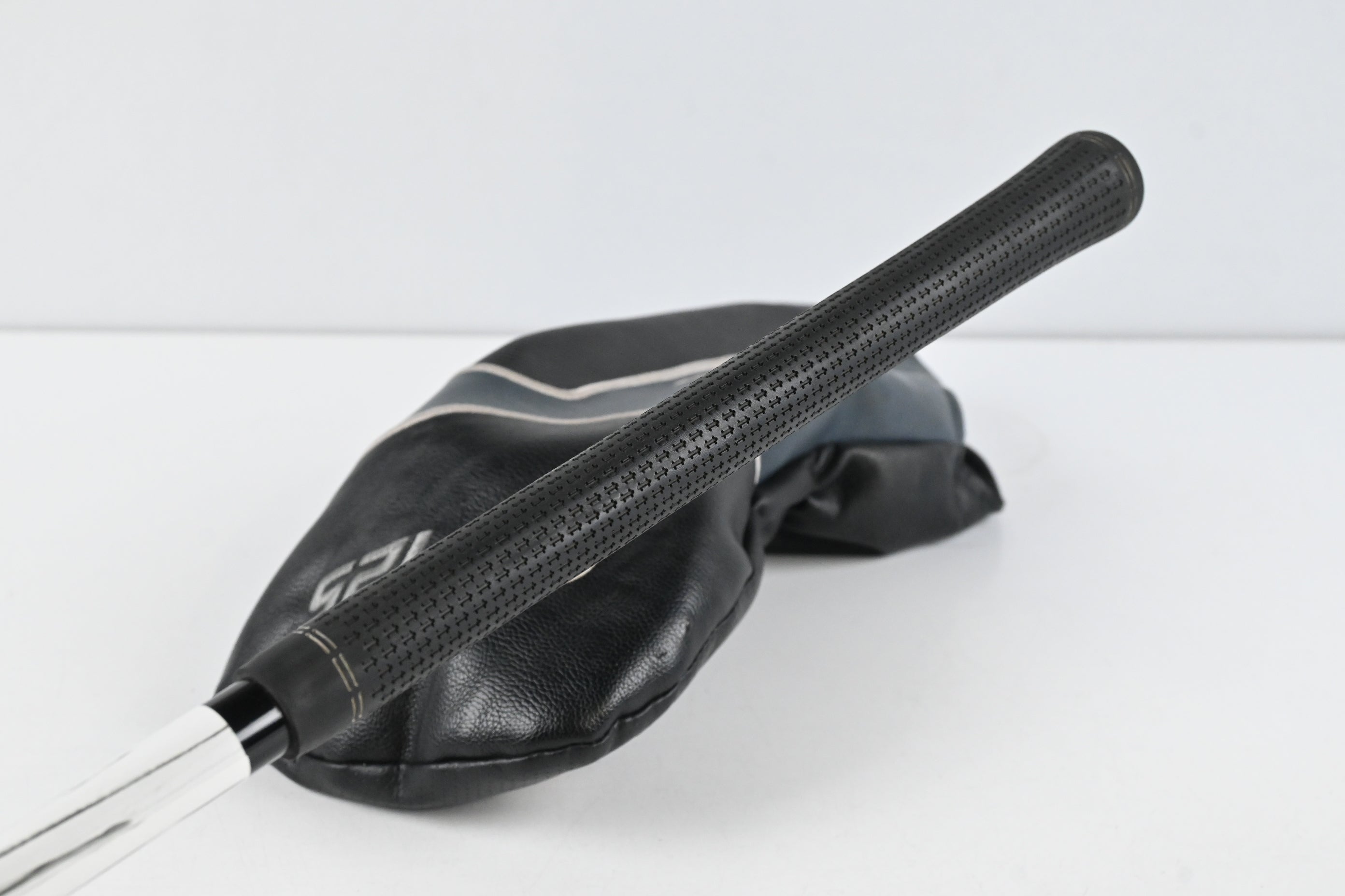 Ping G425 SFT Driver / 10.5 Degree / Regular Flex Fujikura Ventus 5 Shaft