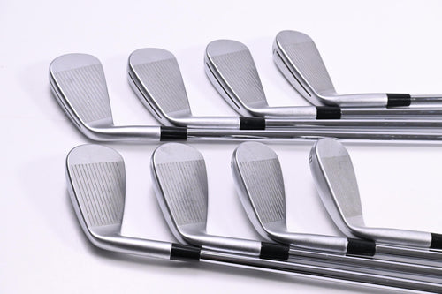 Taylormade P790 2023 Irons / 4-PW+GW / Stiff Flex NS Pro Modus 3 Tour 120 Shafts