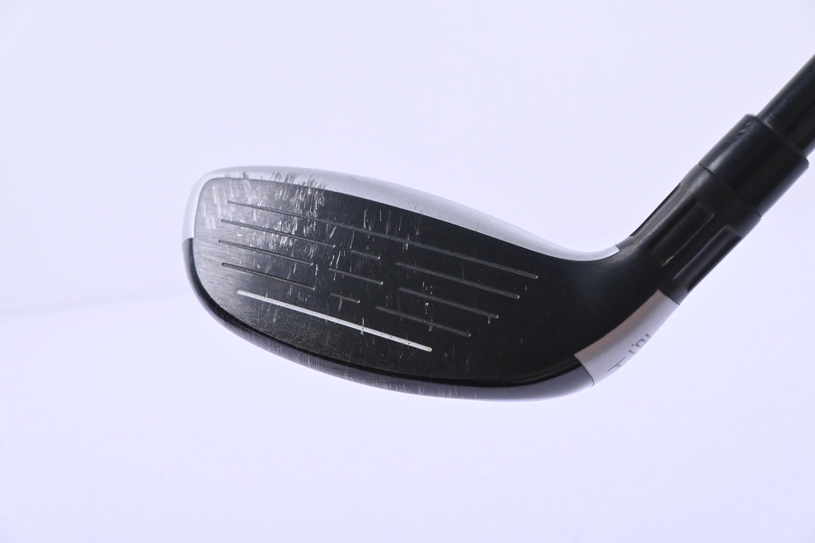 Taylormade M4 #4 Hybrid / 22 Degree / Regular Flex Fujikura Atmos Red 6 Shaft