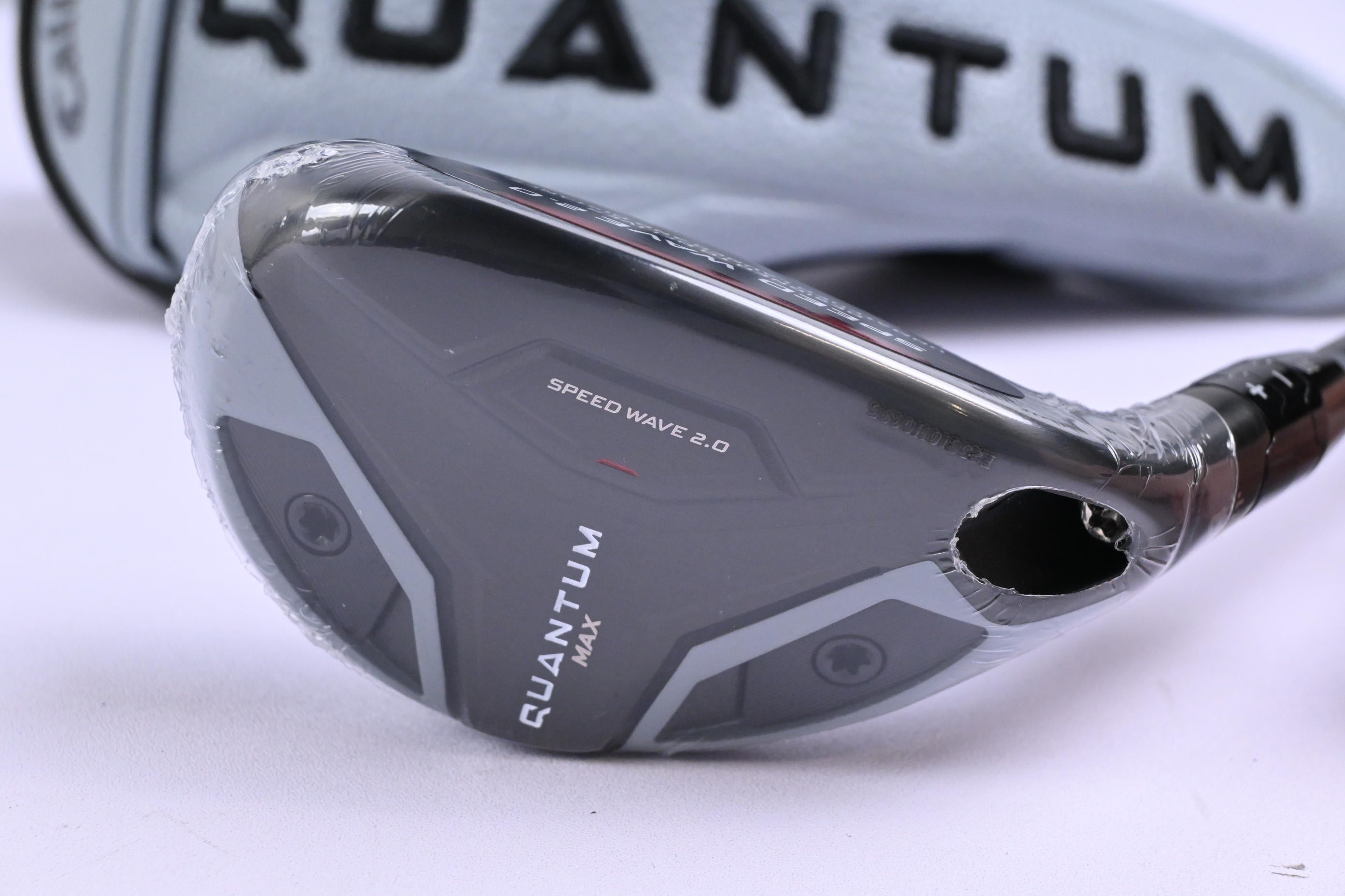 Callaway Quantum Max #4 Hybrid / 21 Degree / Regular Flex Denali Frost Silver 60