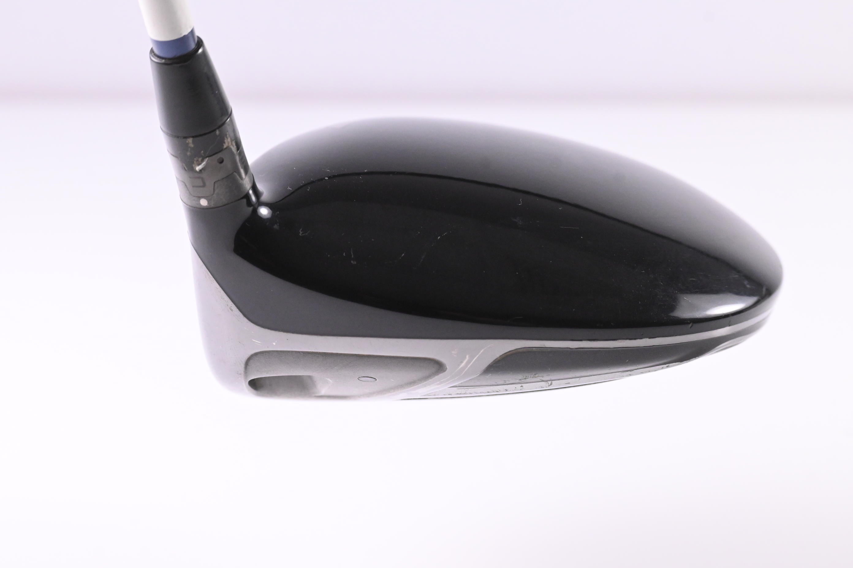 Titleist 910 D2 Driver / 9.5 Degree / Stiff Flex Diamana Kai'li 65 Shaft