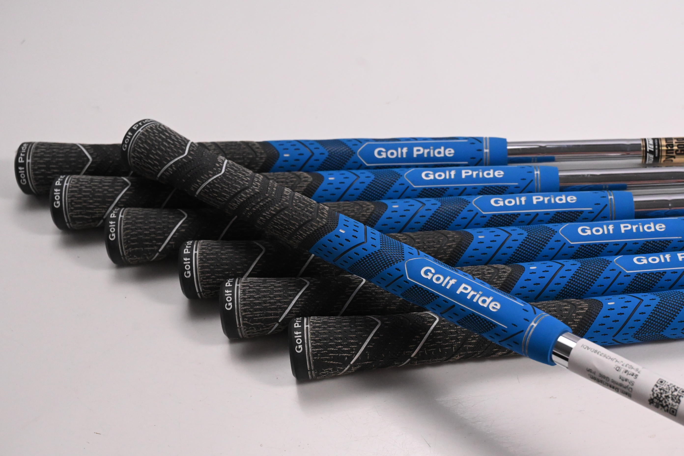 Dynamic Gold X100 Iron Shafts / X-Flex / Set of 7 / .355" Taper Tips