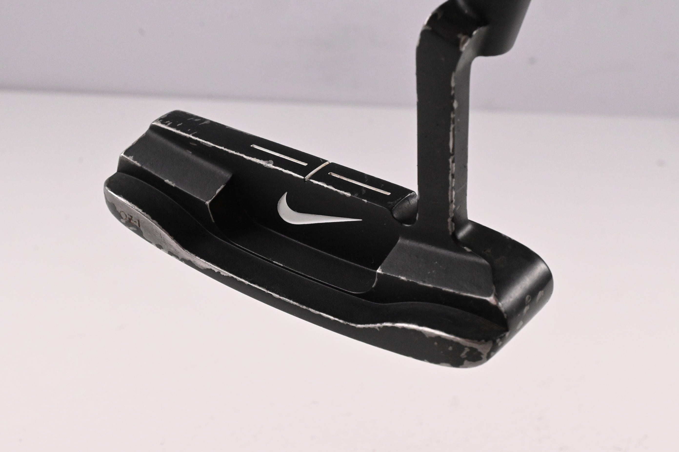 Left Hand Nike OZ Putter / 35 Inch