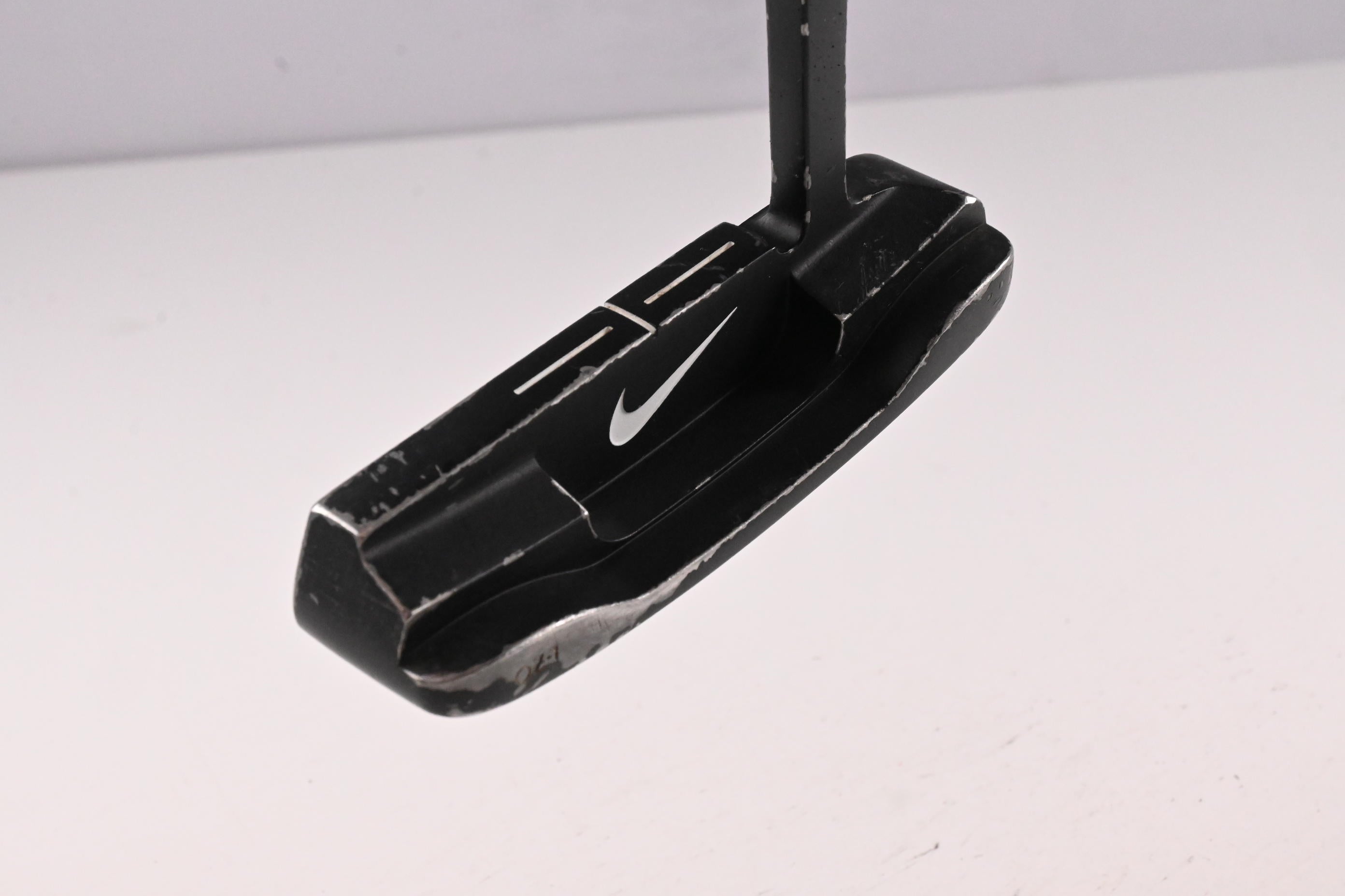Left Hand Nike OZ Putter / 35 Inch