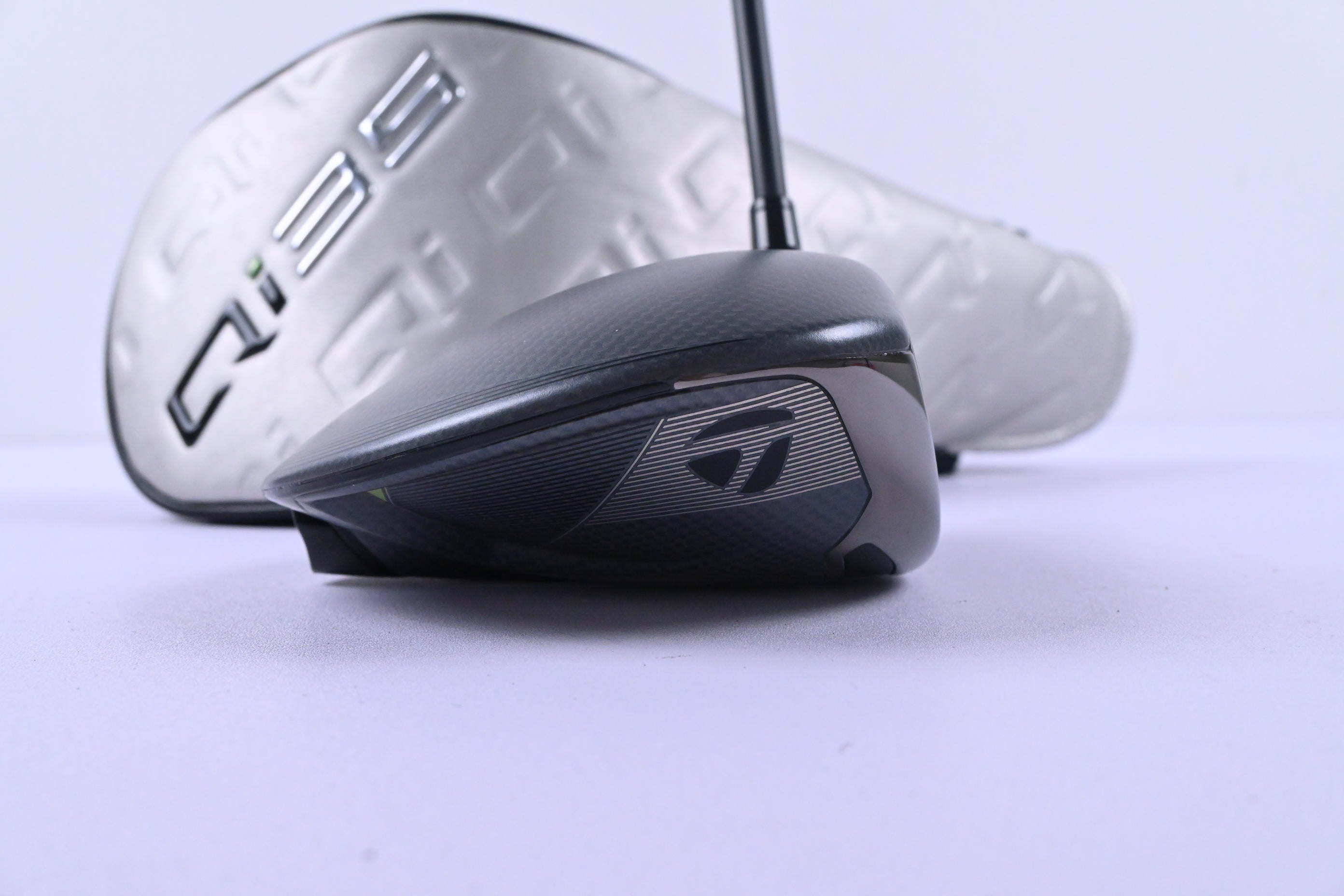 Taylormade Qi35 Max Driver / 9 Degree / Stiff Flex Kai'li Darkwaves Blue 60