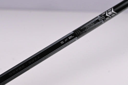 Titleist GTS2 Driver / 11 Degree / Stiff Flex Mitsubishi MMT Black 70 Shaft