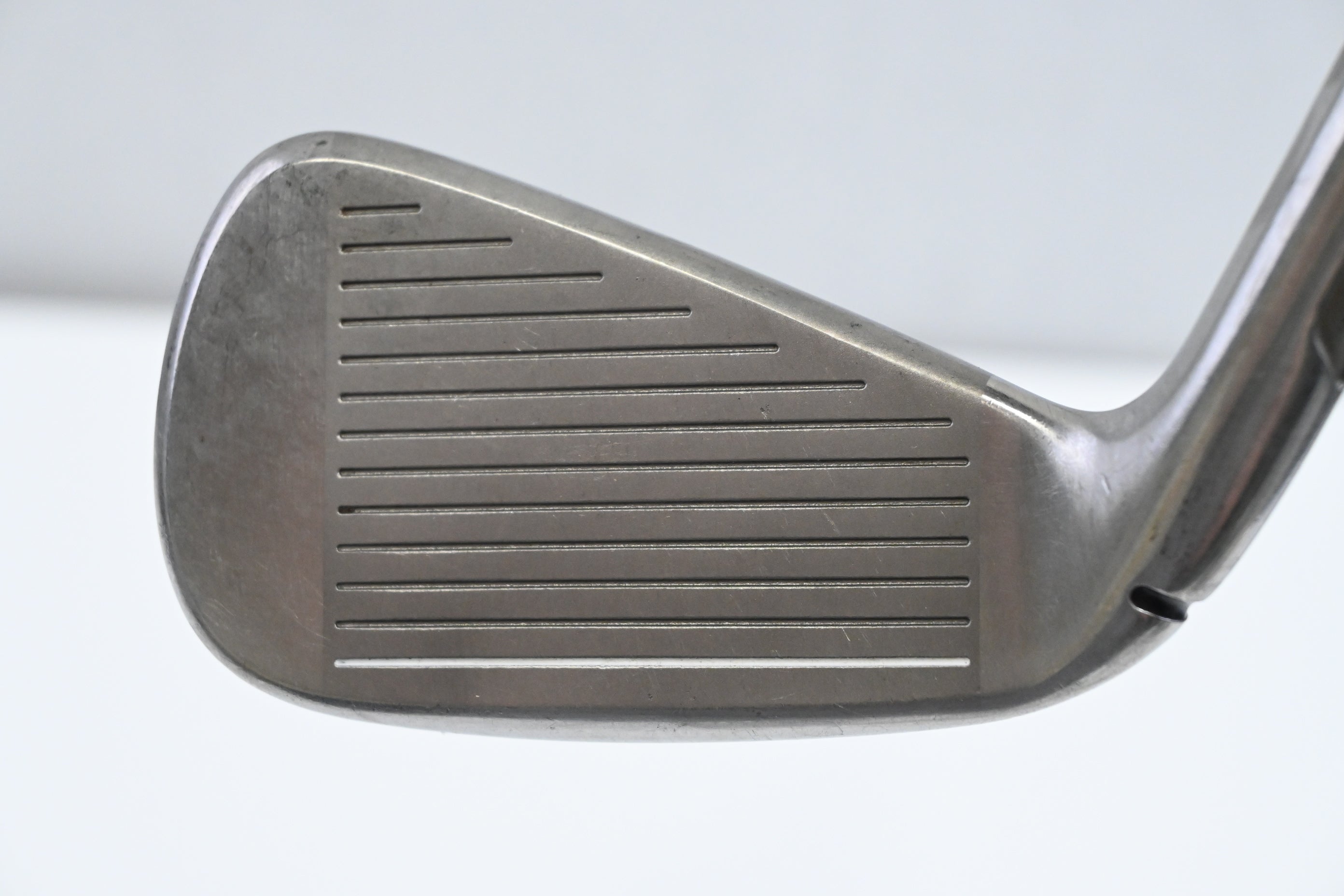 Taylormade M5 #4 Iron / 19.5 Degree / Stiff Flex XP 100 S300 Shaft