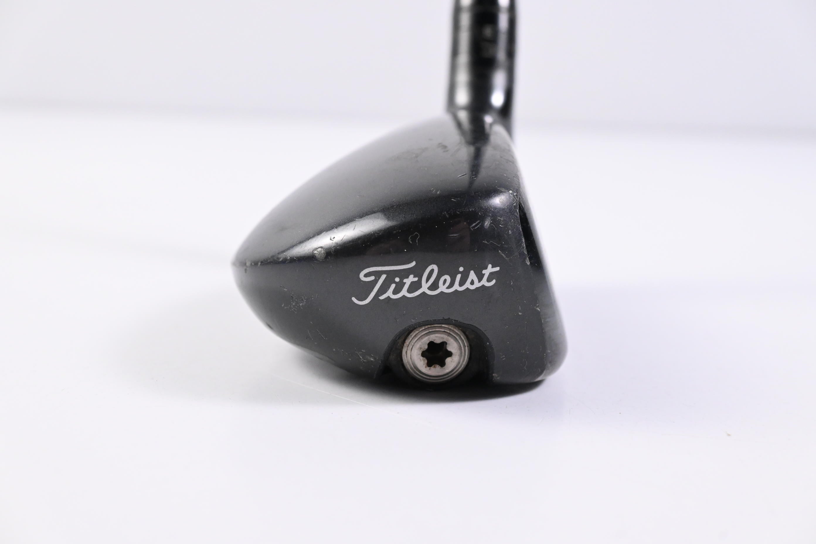 Titleist 818 H2 #3 Hybrid / 21 Degree / Stiff Flex Aldila Rogue M.AX 85 Shaft