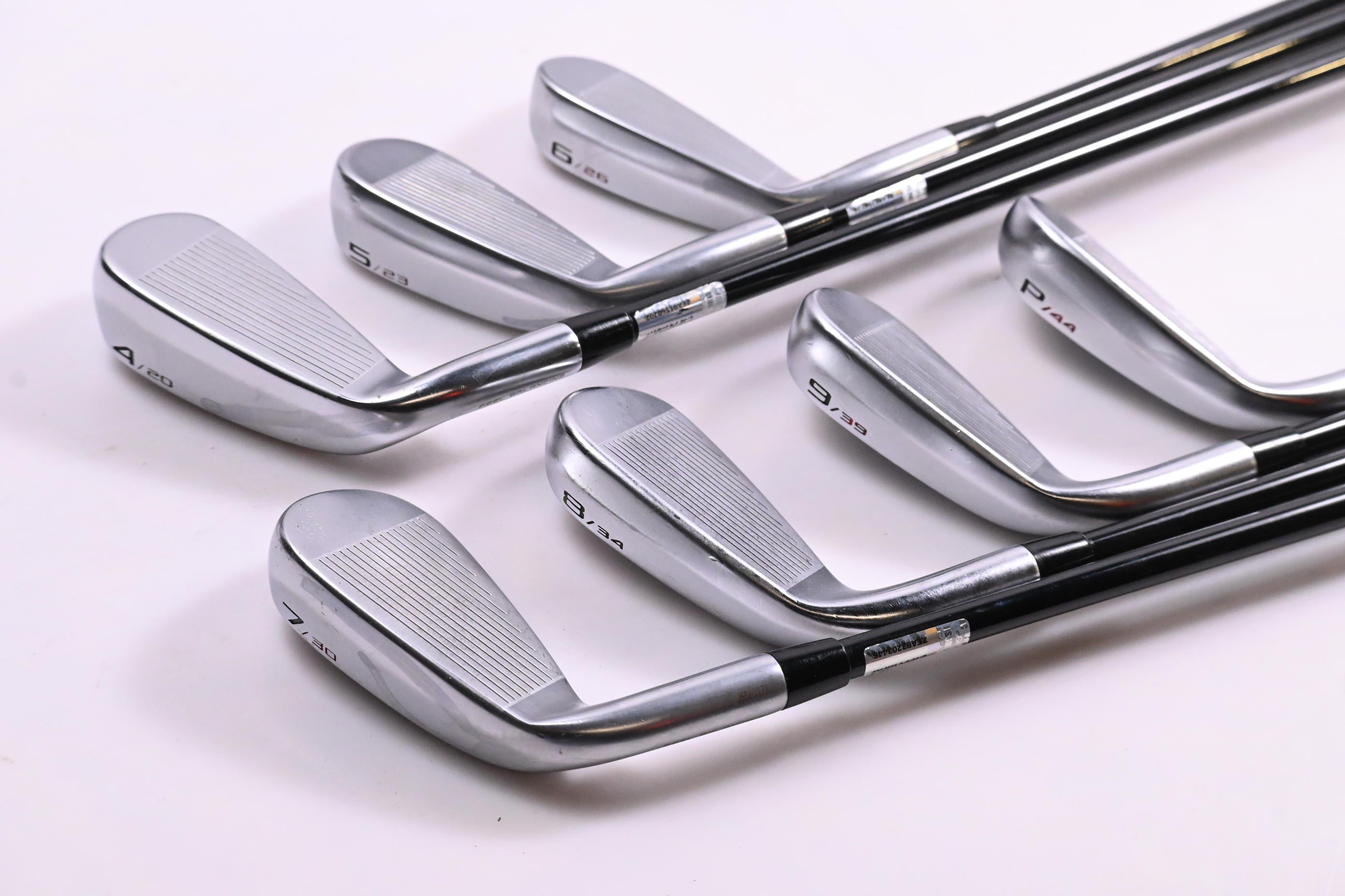 Cleveland Launcher UHX Irons / 4-PW / Regular Flex Miyazaki C.Kua 6 Shafts