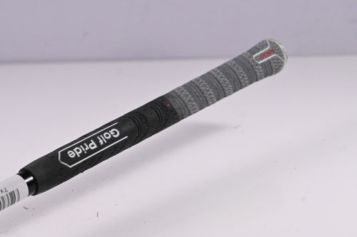 Titleist GTS2 Driver / 11 Degree / Stiff Flex Mitsubishi MMT Black 70 Shaft