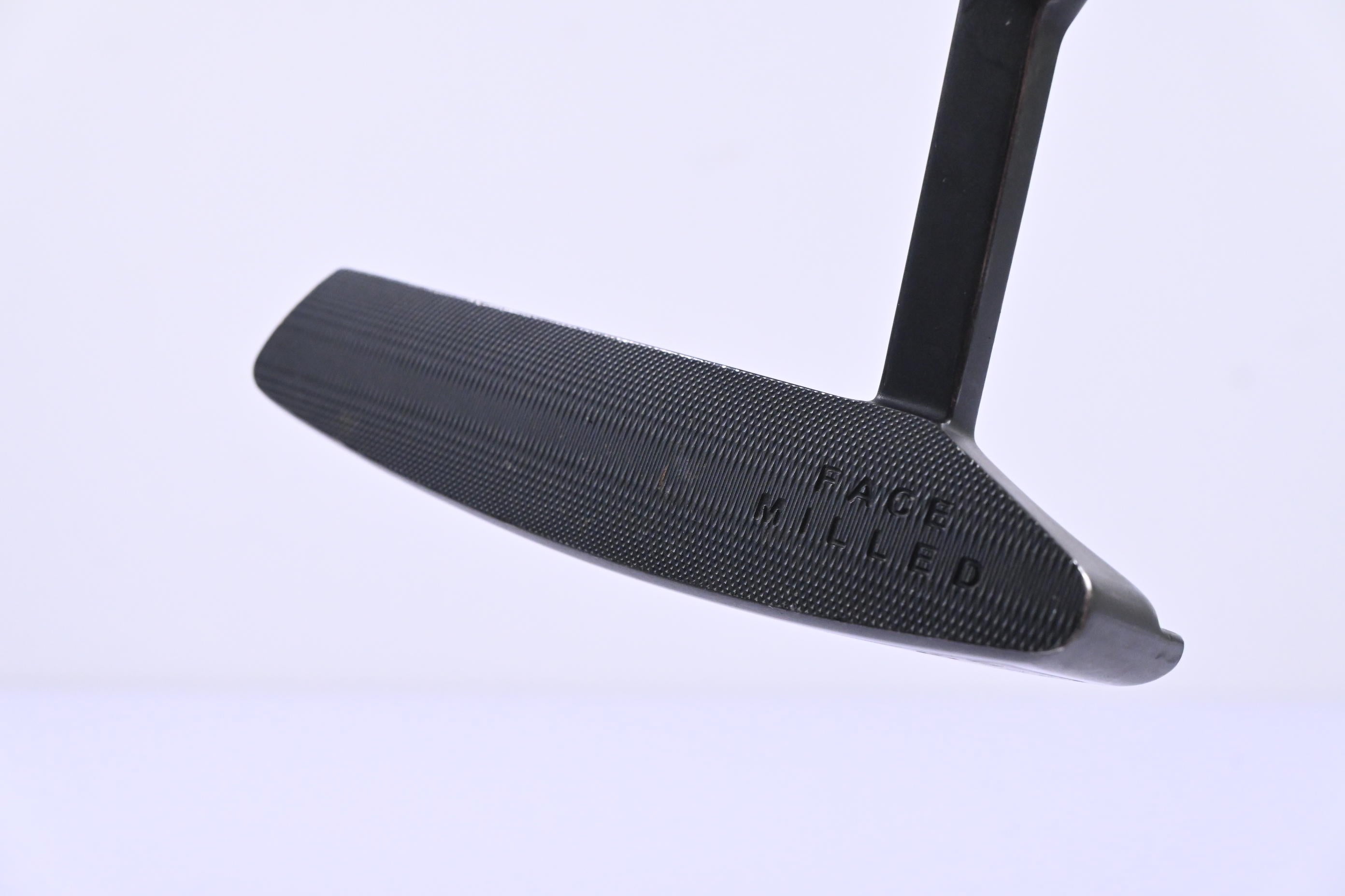 Cleveland Classic Black 4.5 Putter / 33 Inch