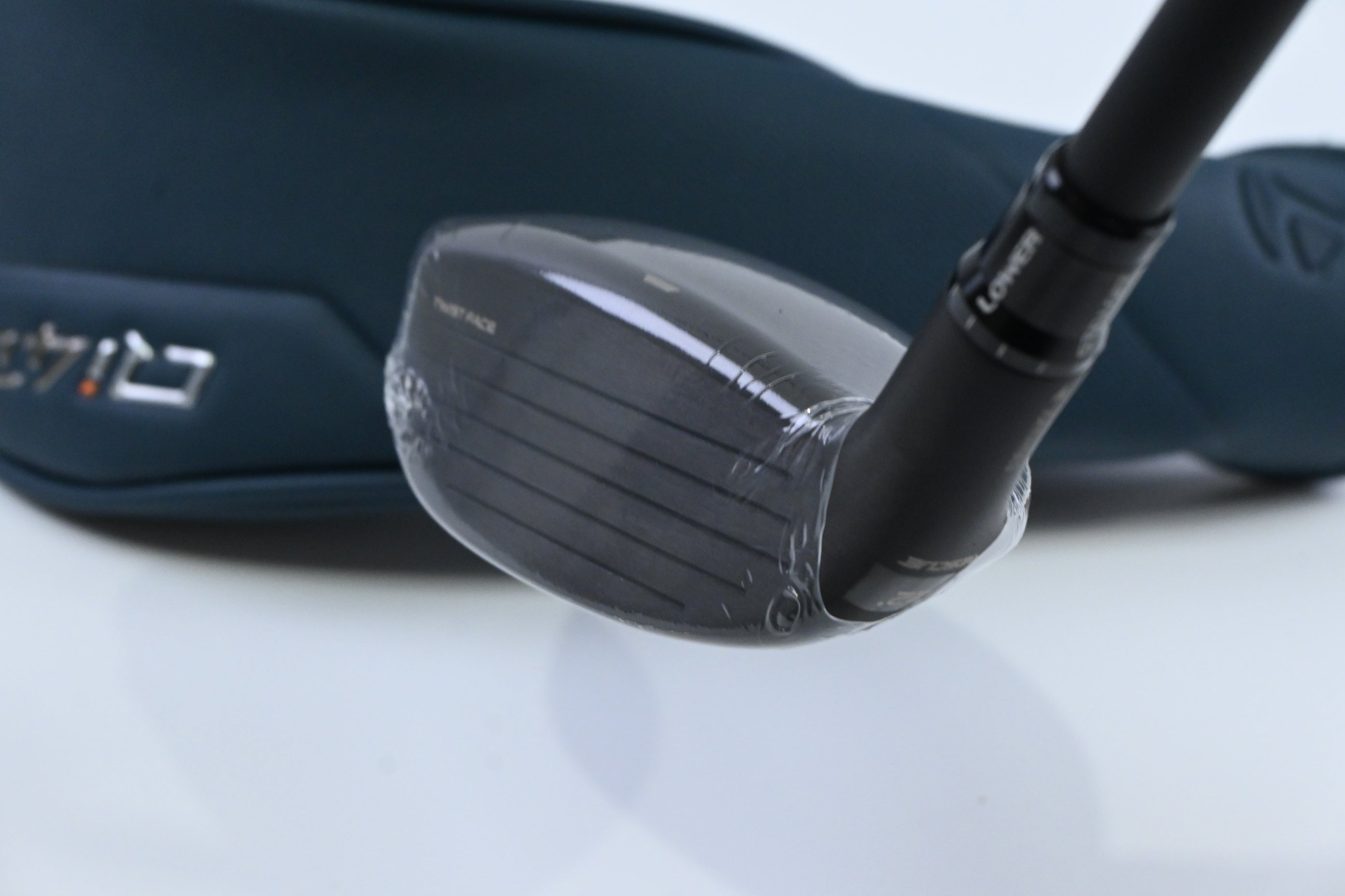 Taylormade Qi4D #4 Hybrid / 22 Degree / Regular Flex KBS Reax White 65 Shaft