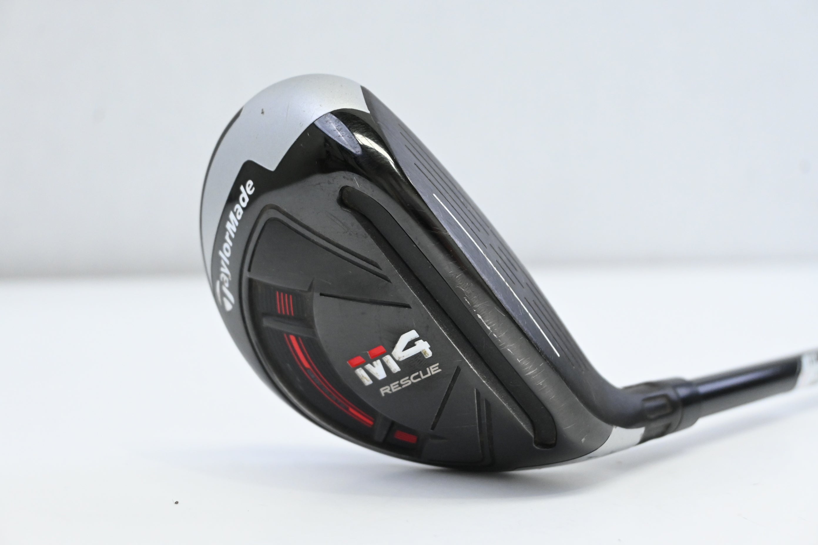 Taylormade M4 #4 Hybrid / 22 Degree / Regular Flex Fujikura Atmos Red 6