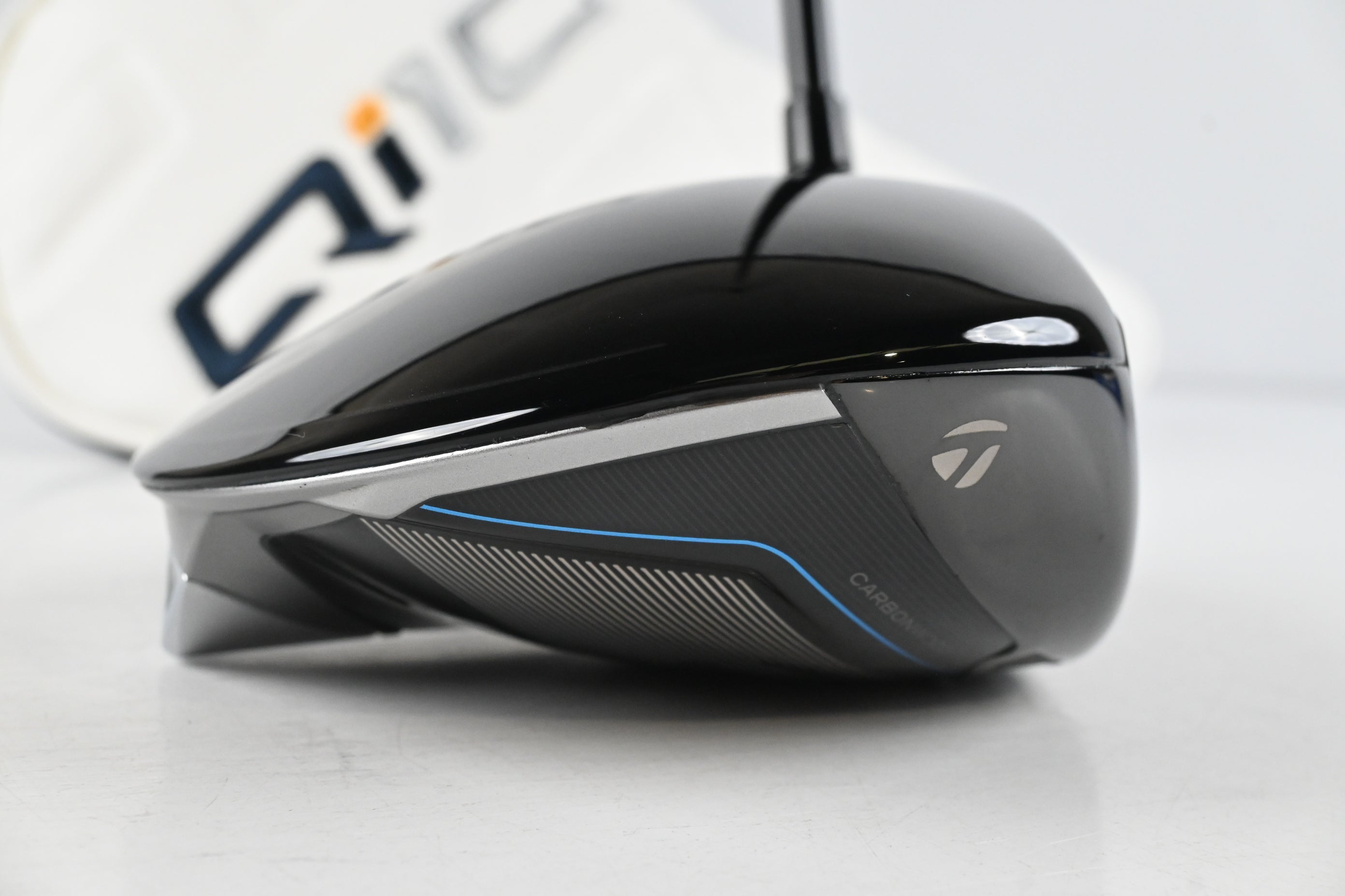 Taylormade Qi10 Driver / 10.5 Degree / Regular Flex Fujikura Ventus TR Blue 5