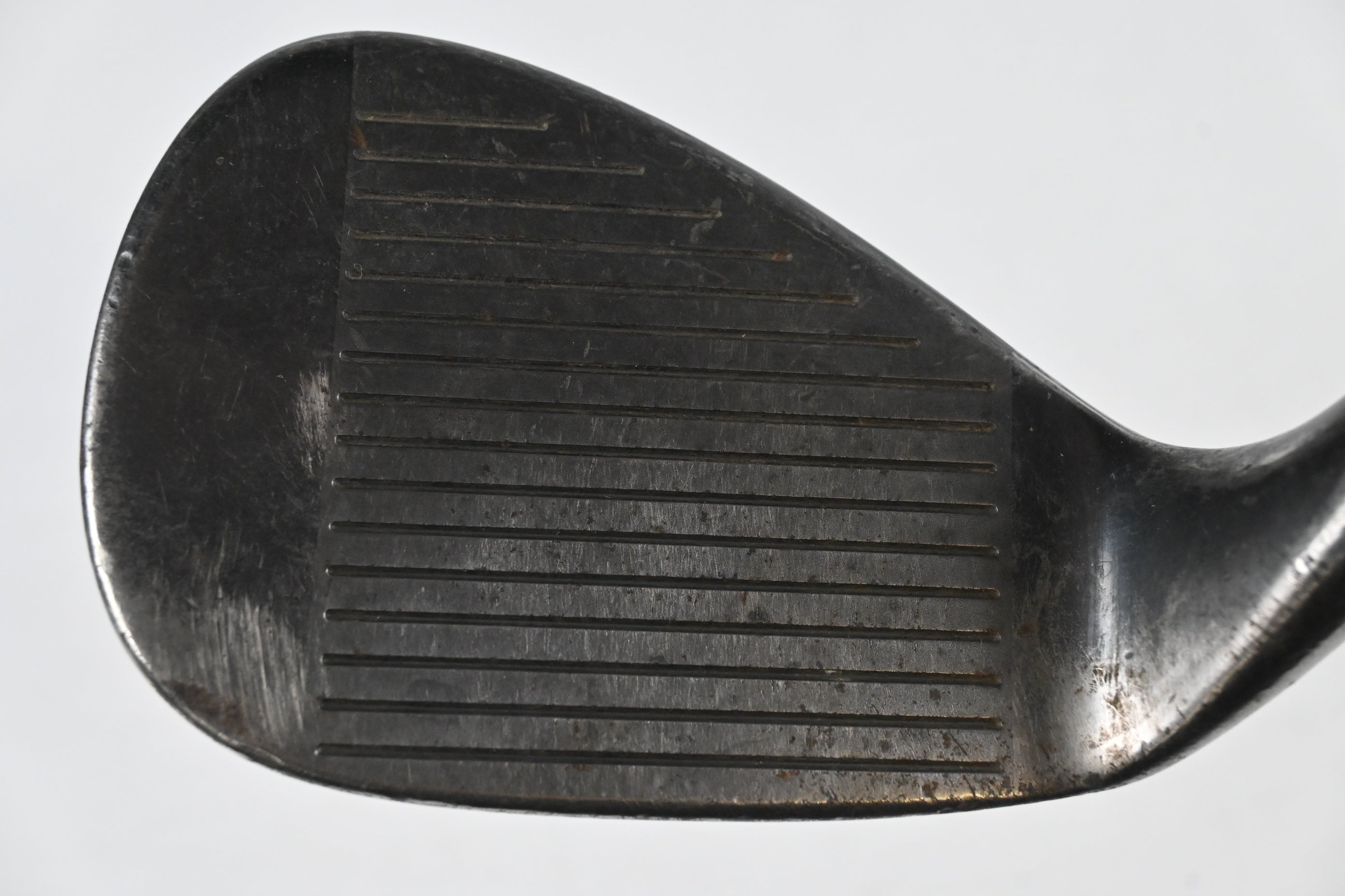 Cleveland 588 Tour Action Pitching Wedge / 49 Degree / Wedge Flex Dynamic Gold