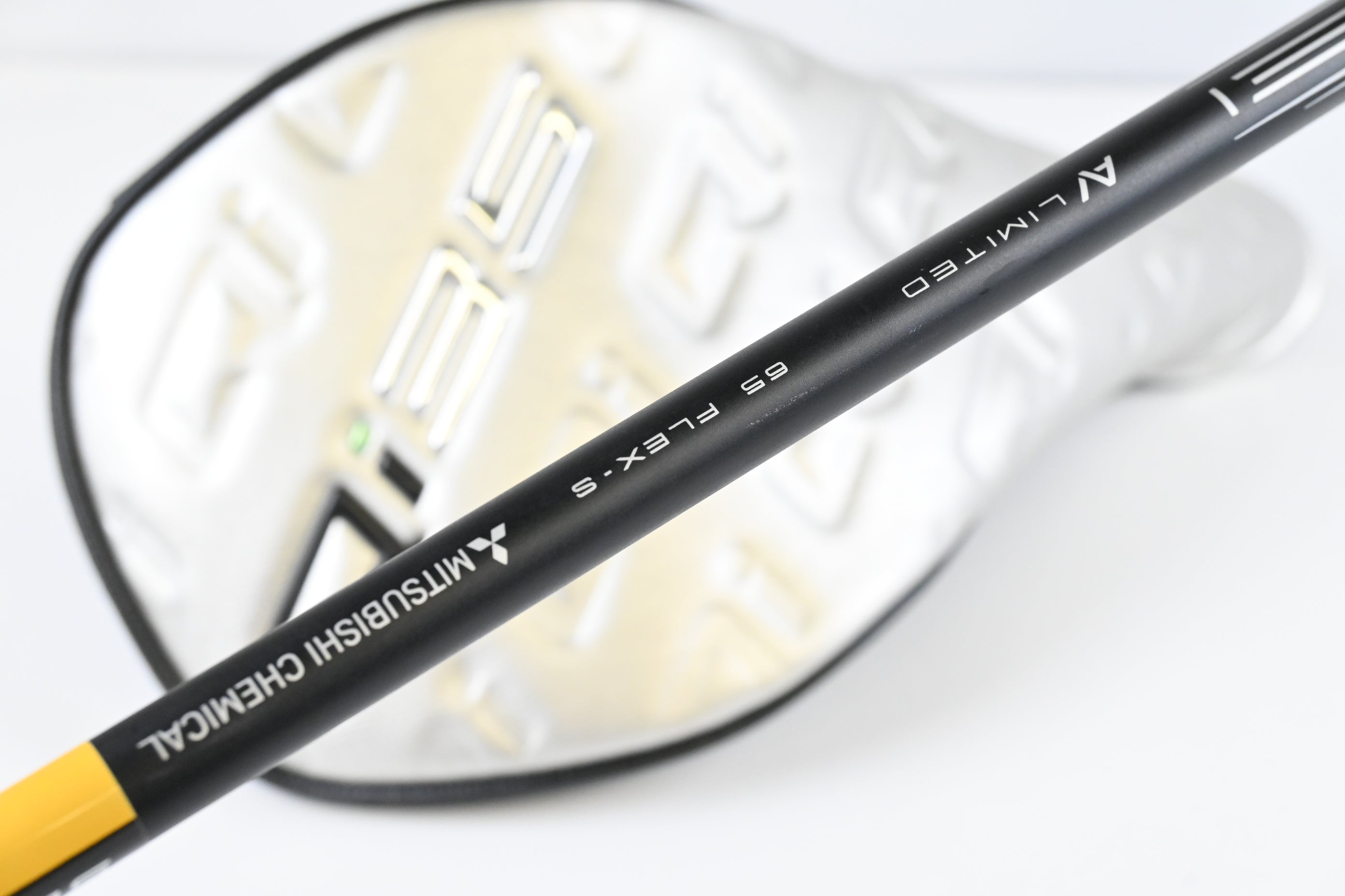 Taylormade Qi35 LS Driver / 10.5 Degree / Stiff Flex Tensei AV Limited Blue 65