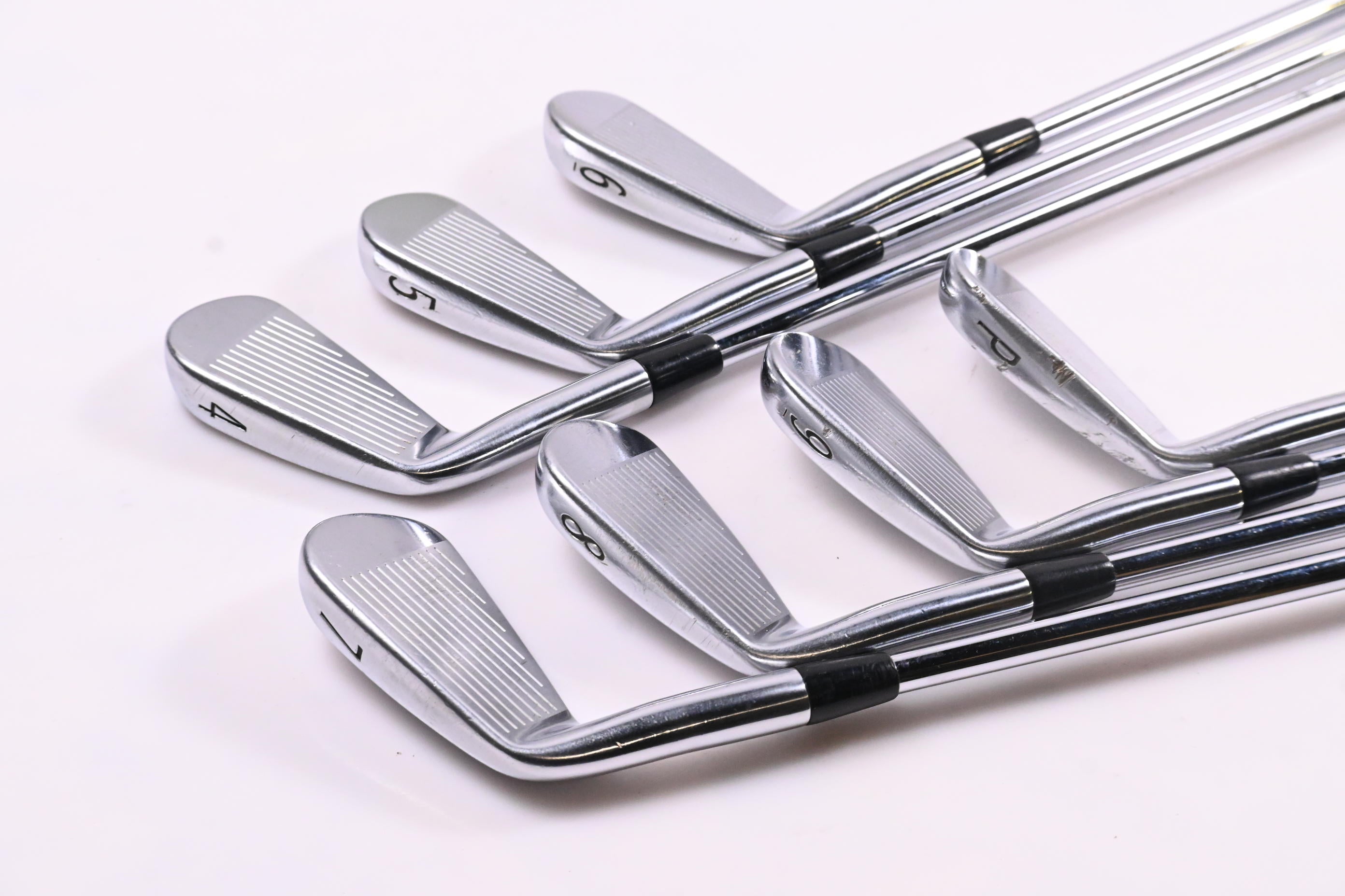 Titleist 716 MB Irons / 4-PW / Stiff Flex Dynamic Gold AMT S300 Shafts
