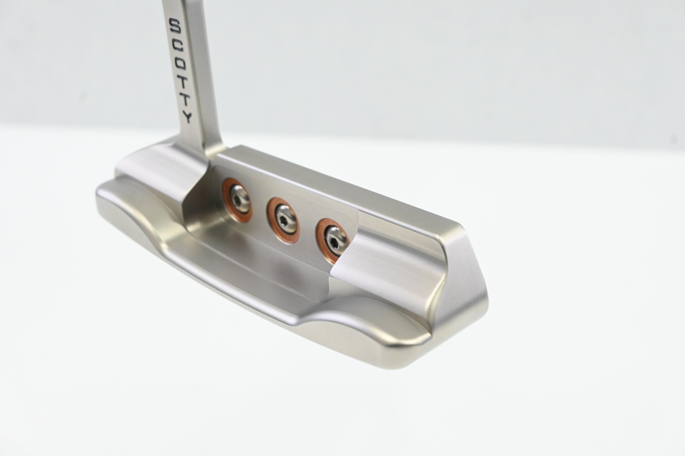 Scotty Cameron Button Back Newport Limited Release Putter / 34 Inch