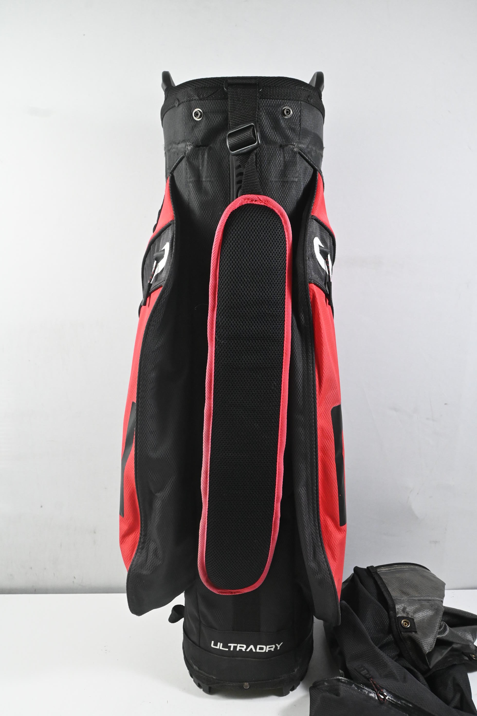 Cobra Ultra Dry Cart Bag / 14-Way Divider / Red, Black