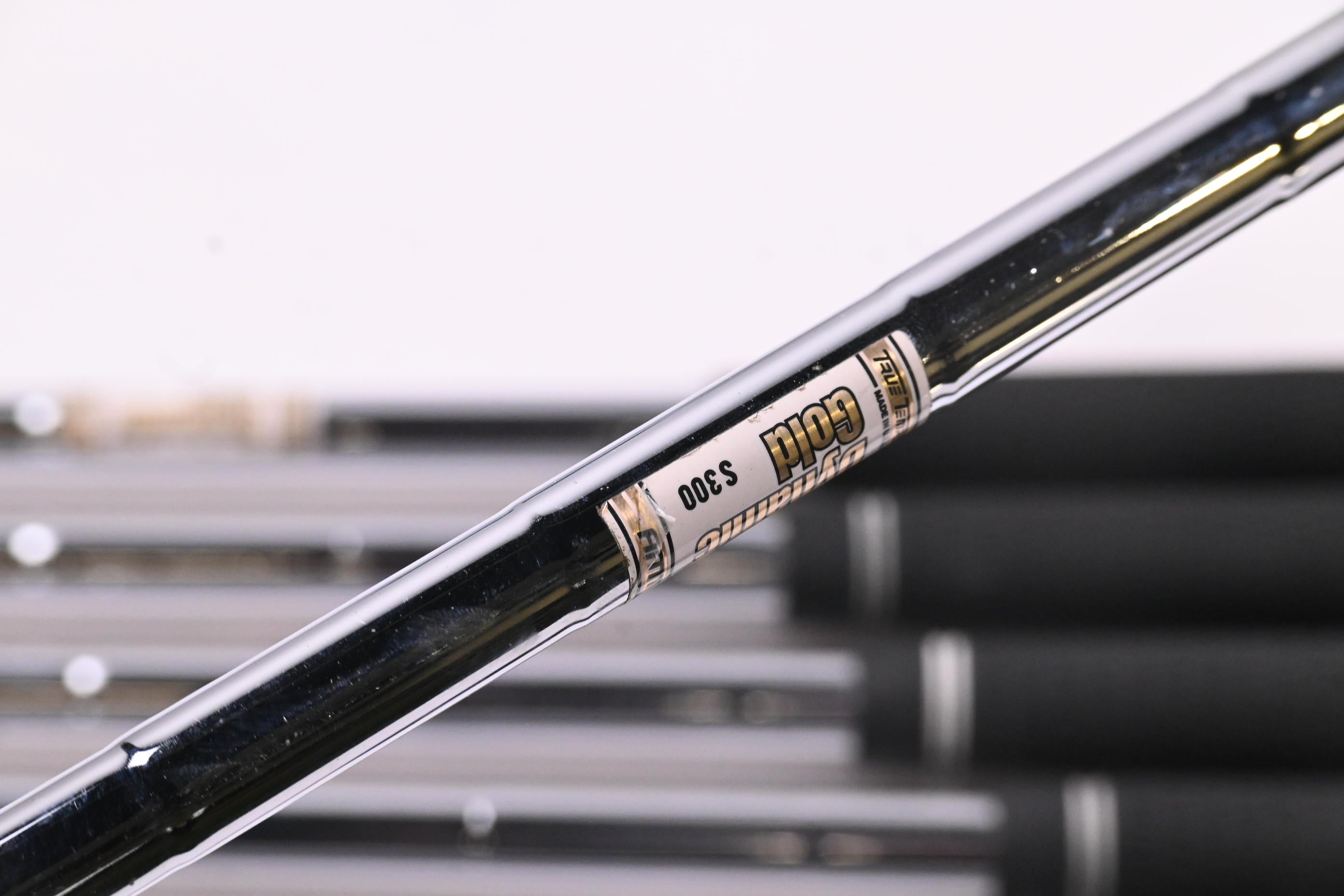 Titleist 716 MB Irons / 4-PW / Stiff Flex Dynamic Gold AMT S300 Shafts