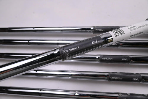 Wilson D350 Irons / 6-PW+GW / UniFlex Wilson Staff 90 Shafts