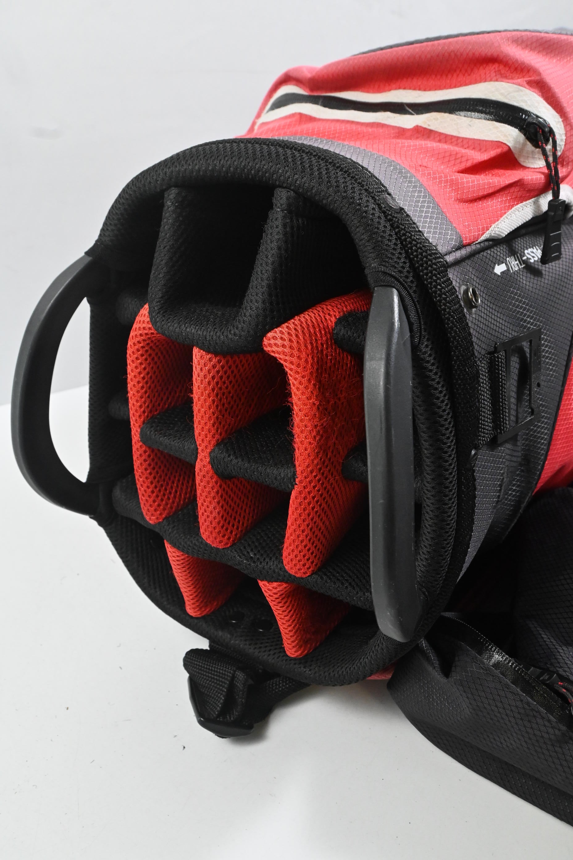 Cobra Ultra Dry Cart Bag / 14-Way Divider / Red, Black