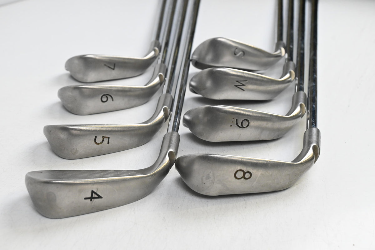 Ping G10 Irons / 4-PW+SW / Black Dot / Regular Flex Ping AWT Shafts