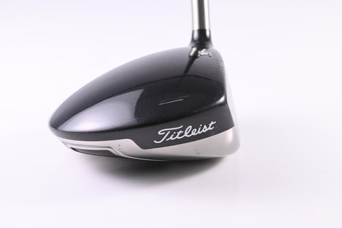 Titleist 909 D2 Driver / 9.5 Degree / Stiff Flex Aldila Voodoo Shaft