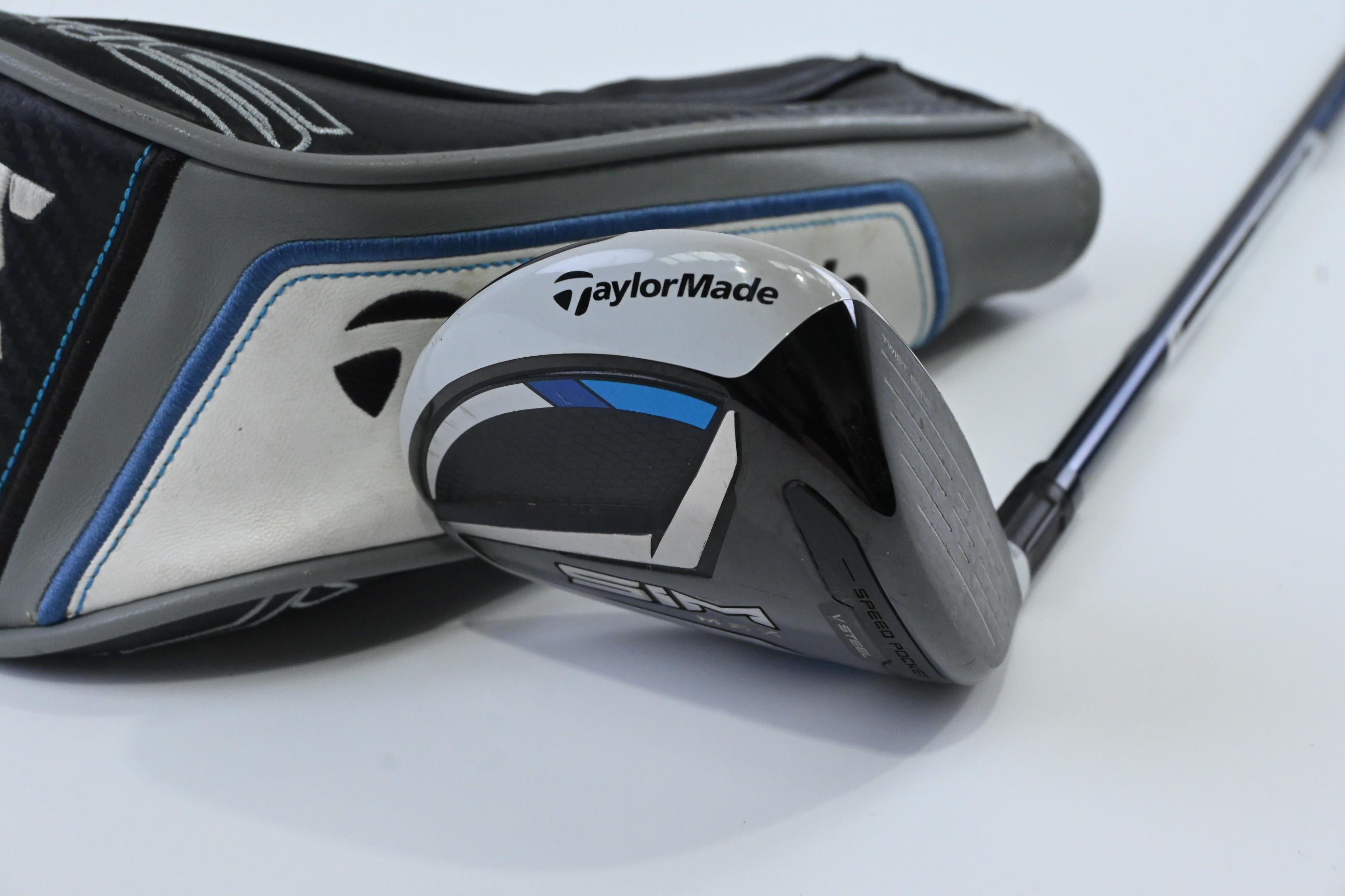 Taylormade SIM Max #3 Wood / 15 Degree / Regular Flex Fujikura Ventus Blue 5