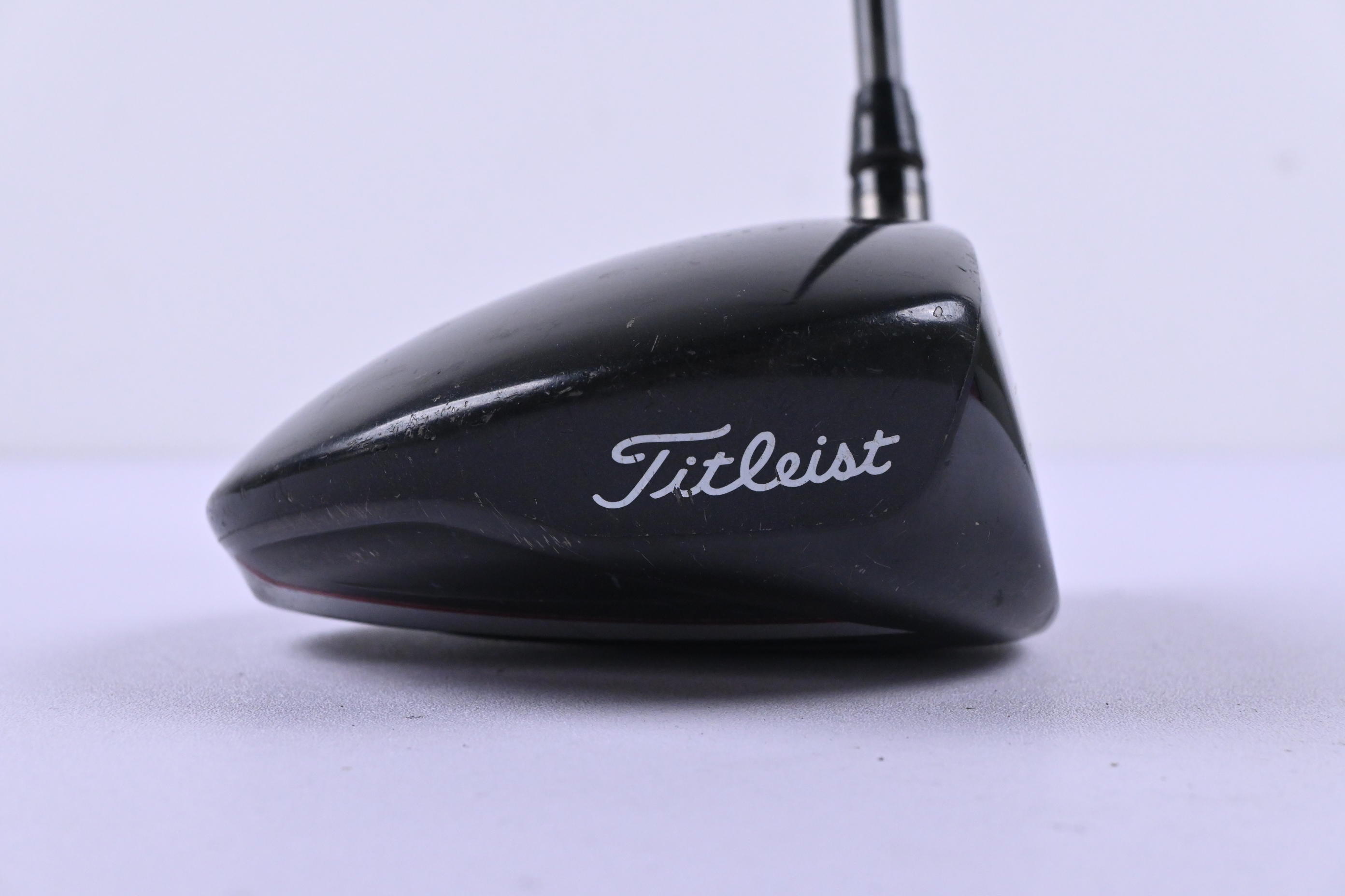 Titleist 913 D2 Driver / 10.5 Degree / Regular Flex Aldila Rip Phenom 70 Shaft