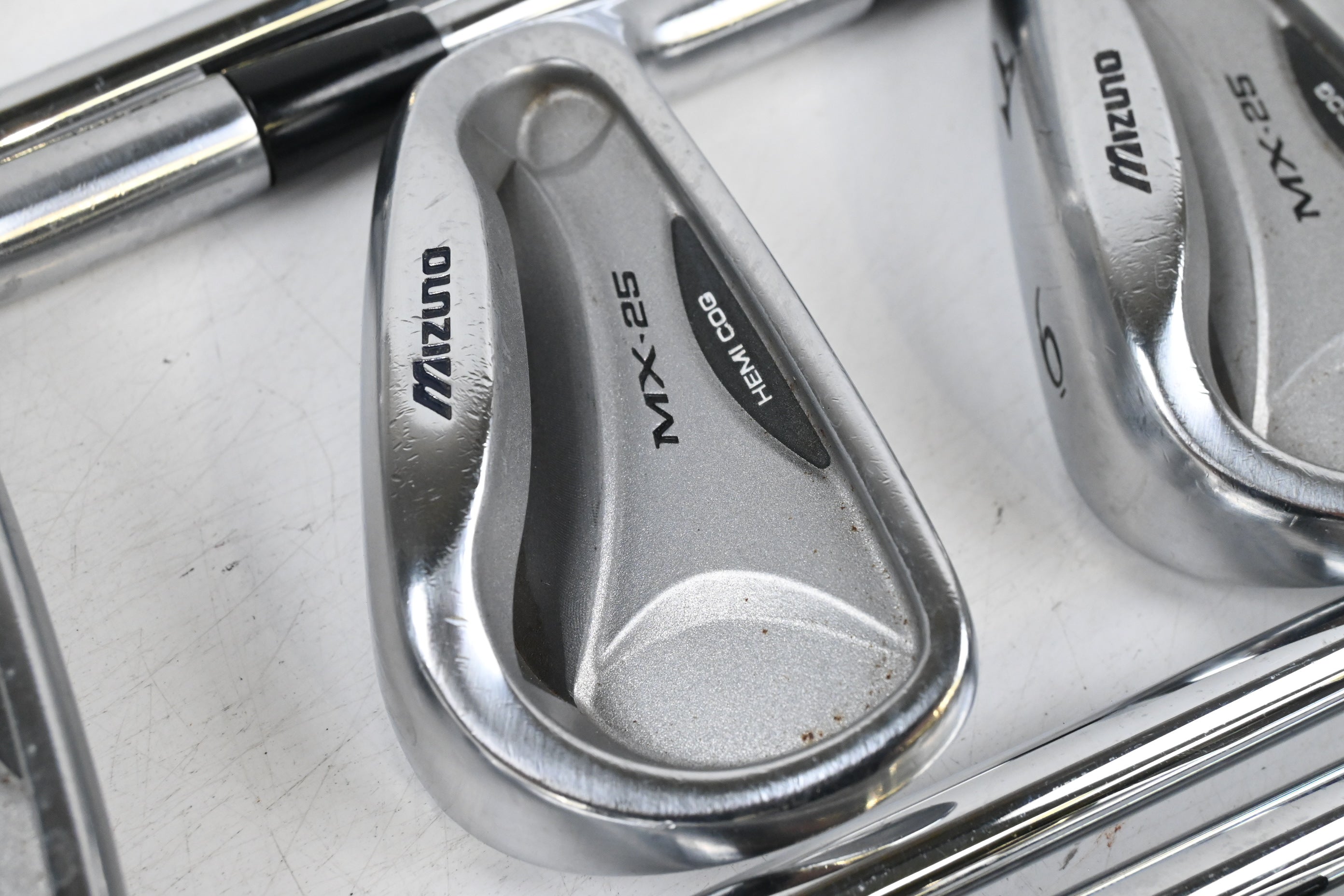 Mizuno MX-25 Irons / 3-PW+SW / Regular Flex Dynalite Gold Shafts