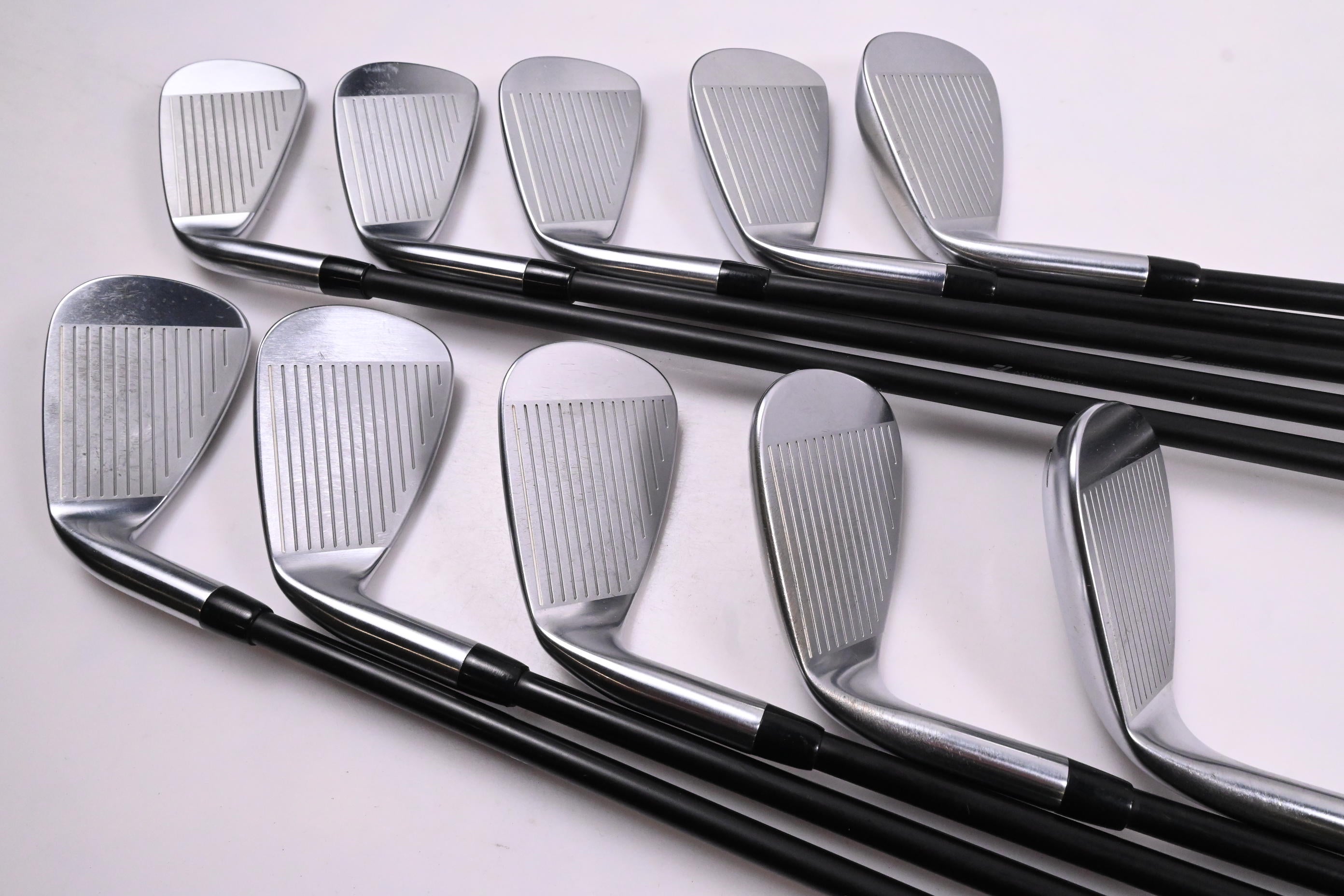 PXG 0211 XCOR2 Irons / 4-PW+GW+SW+LW / Regular Flex MMT 70 Shafts