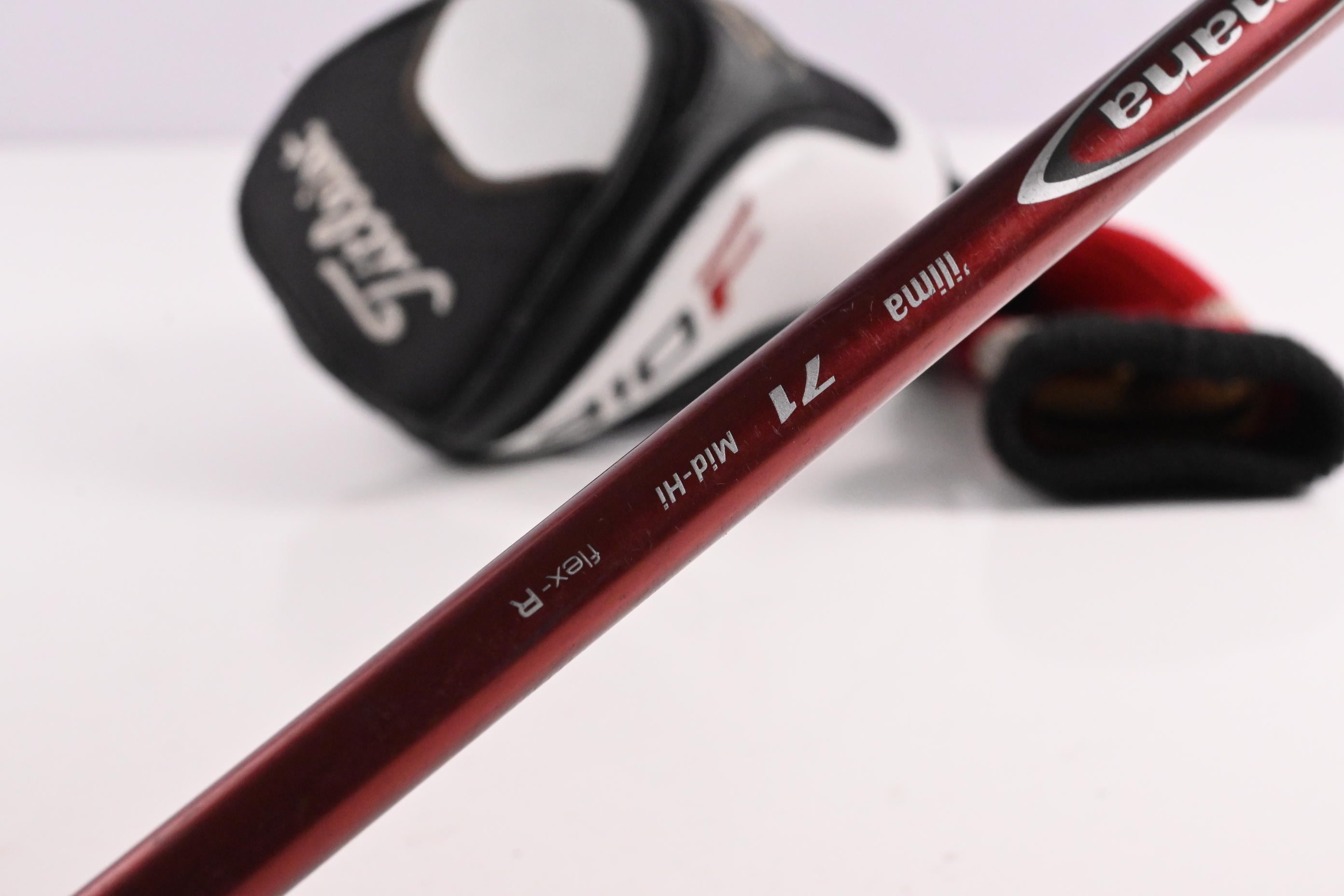 Titleist 910 F #3 Wood / 15 Degree / Regular Flex Diamana Ilima 71 Shaft