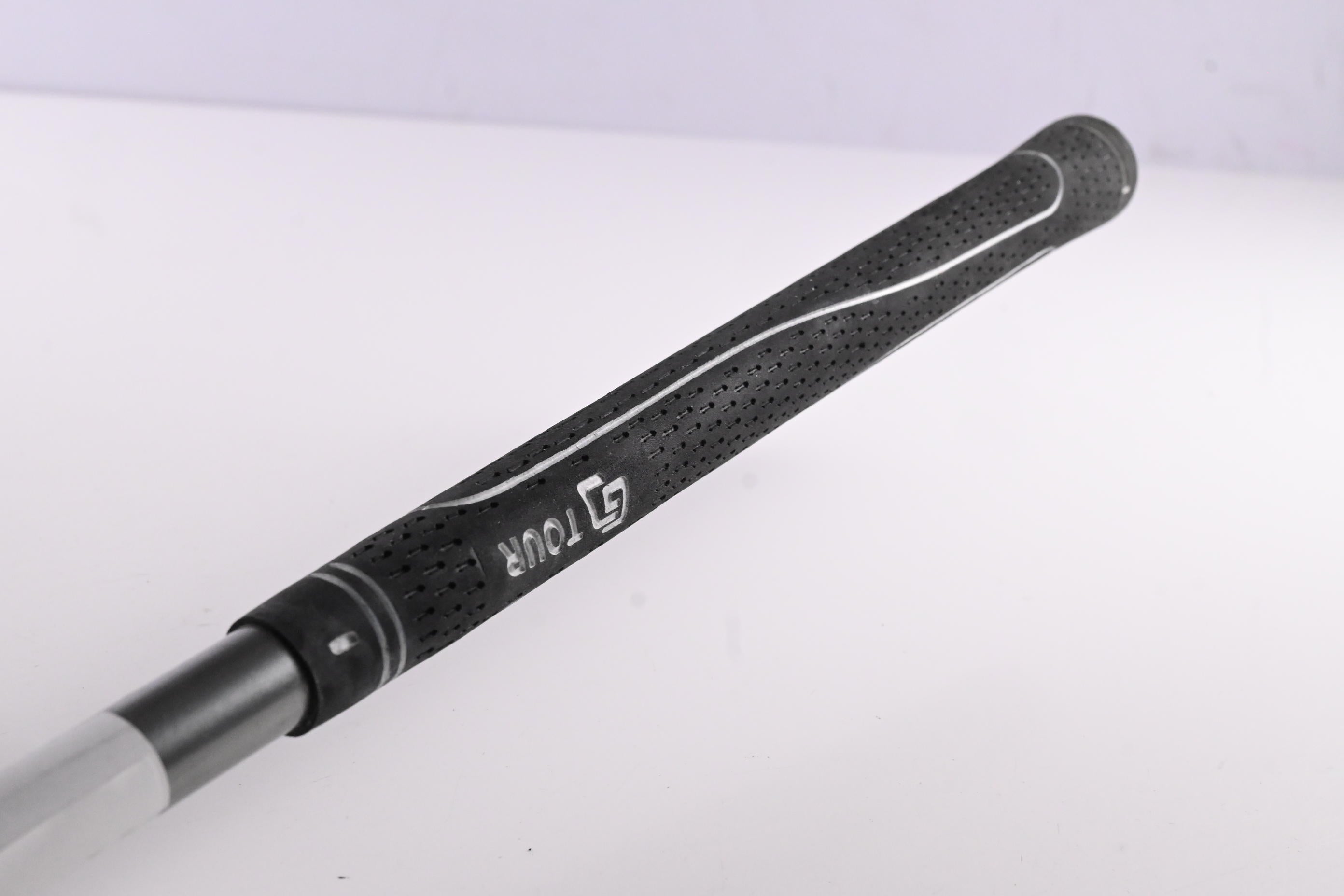 Taylormade SIM2 Max D Driver / 12 Degree / Senior Flex UST Mamiya Helium 4 Shaft