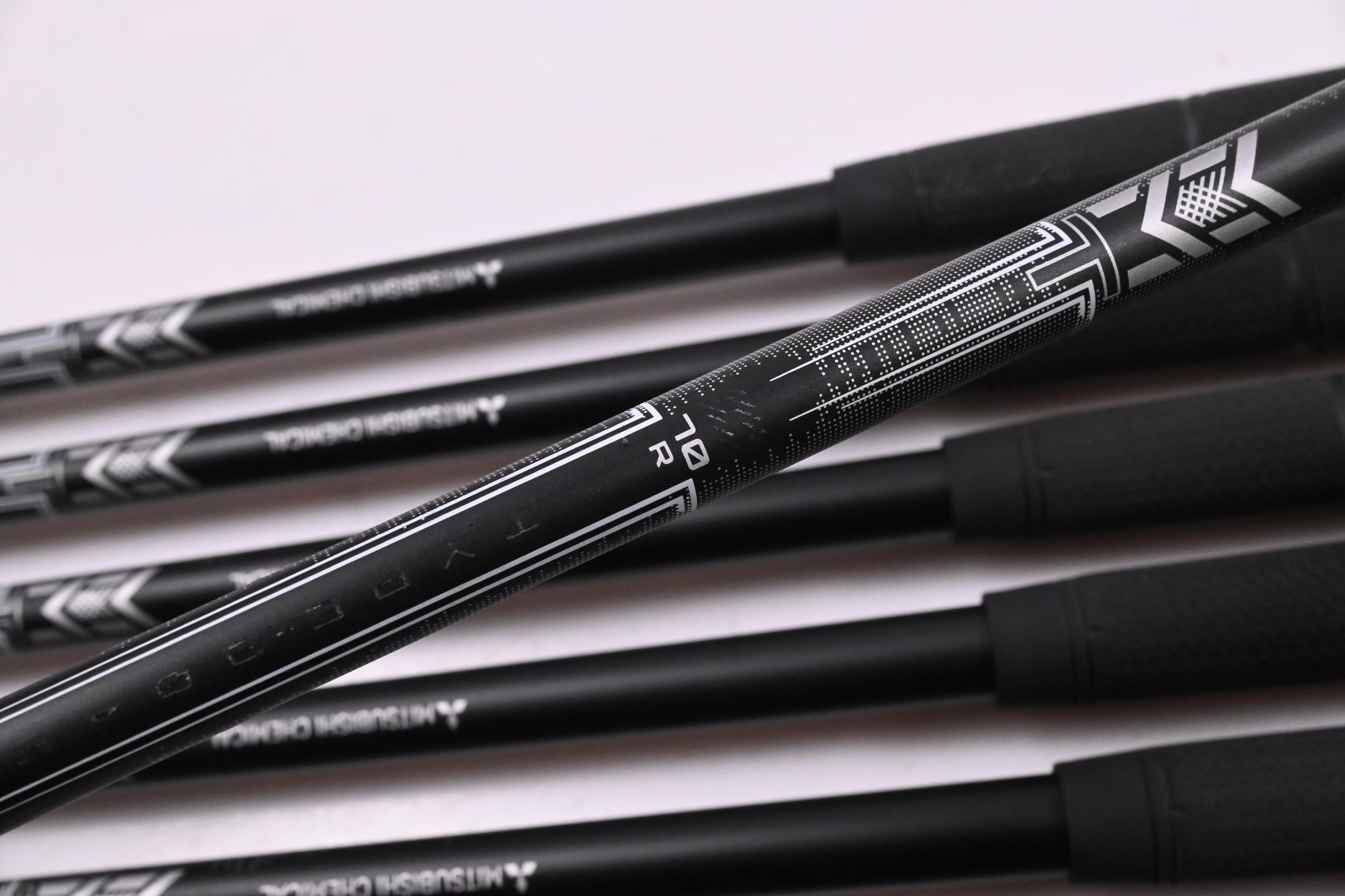 PXG 0211 XCOR2 Irons / 4-PW+GW+SW+LW / Regular Flex MMT 70 Shafts