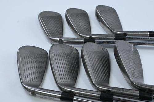 Ping i-Series E1 Irons / 4-PW / Black Dot / Stiff Flex NS Pro Modus3 Tour 105