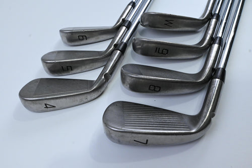 Ping i-Series E1 Irons / 4-PW / Black Dot / Stiff Flex NS Pro Modus3 Tour 105