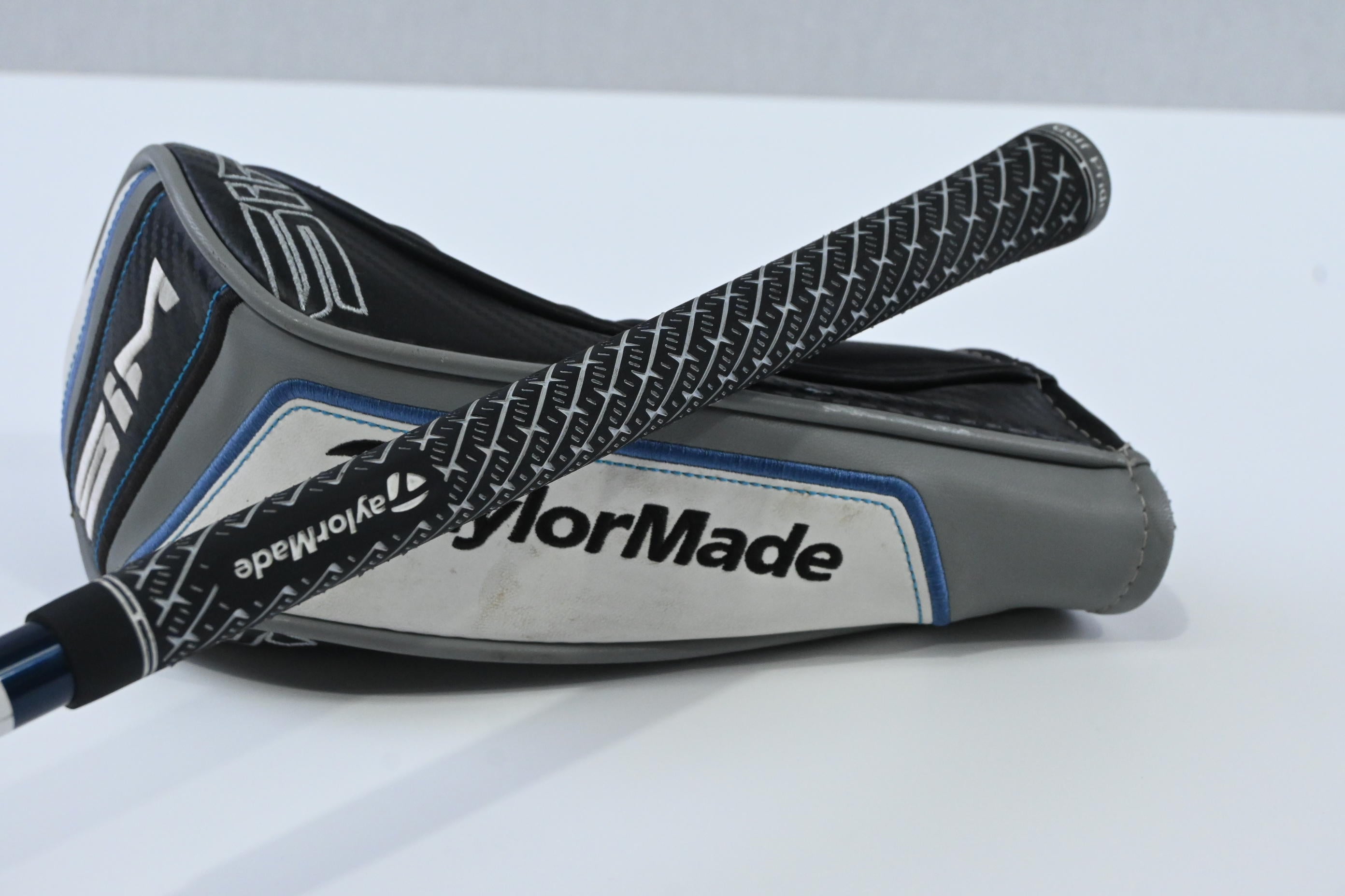 Taylormade SIM Max #3 Wood / 15 Degree / Regular Flex Fujikura Ventus Blue 5