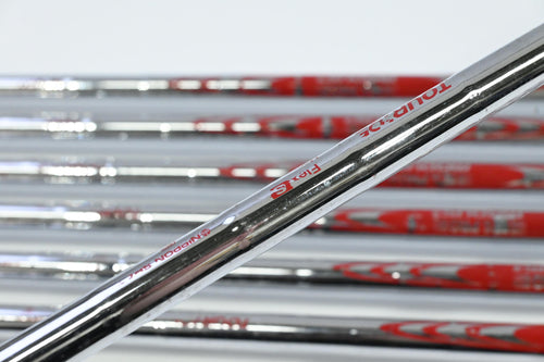 Ping i-Series E1 Irons / 4-PW / Black Dot / Stiff Flex NS Pro Modus3 Tour 105