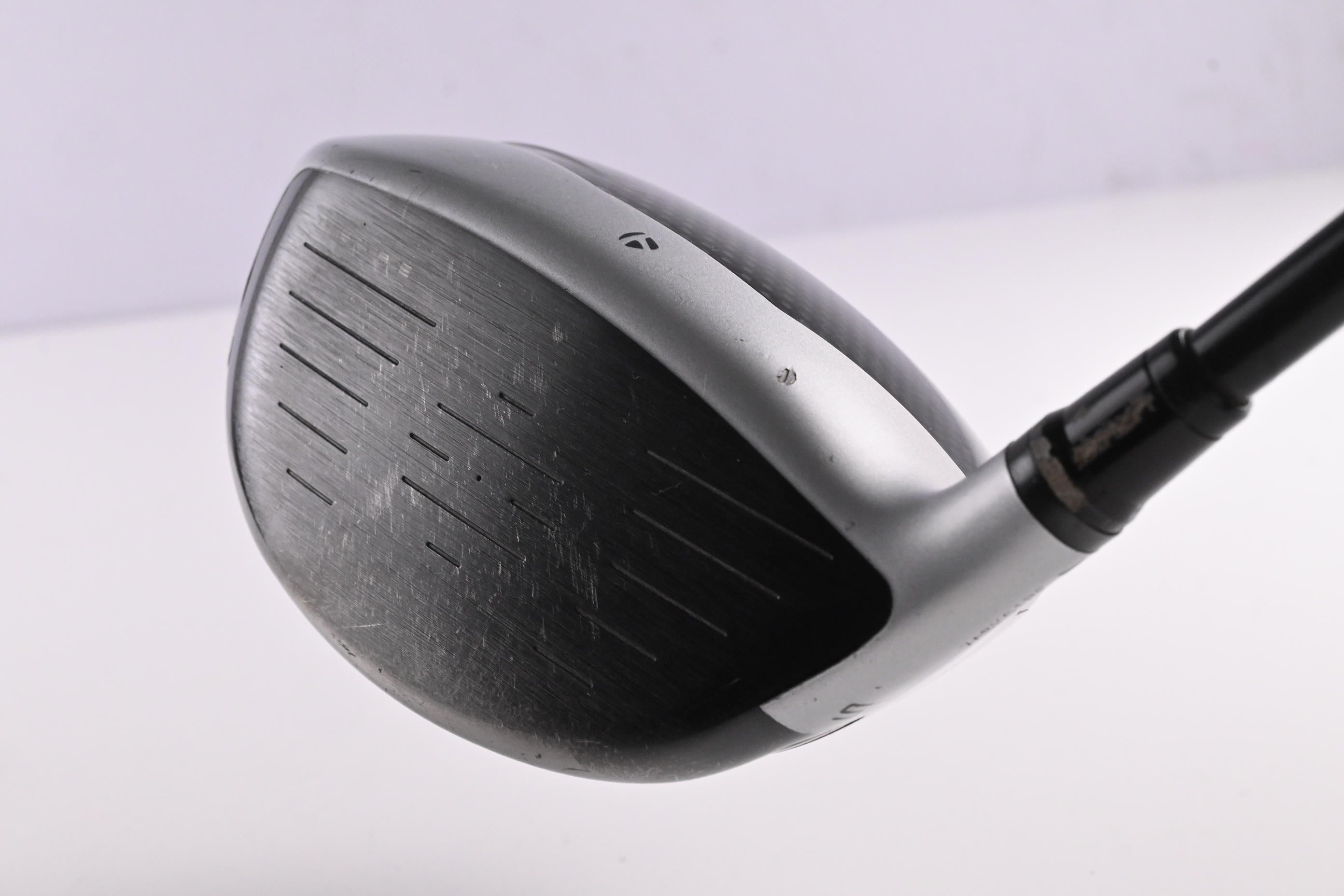 Taylormade M4 Driver / 10.5 Degree / Regular Flex Fujikura Atmos Red 5 Shaft