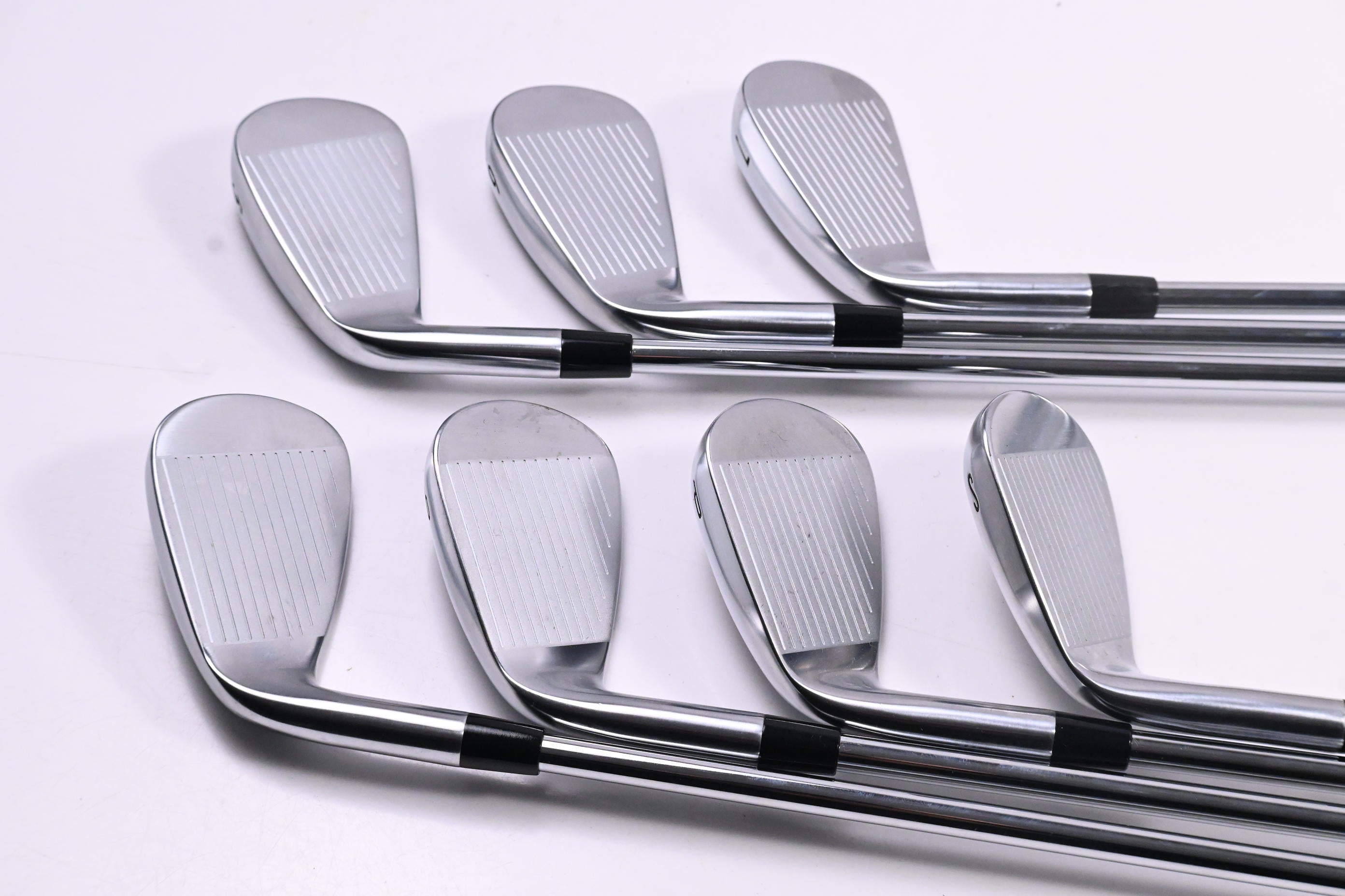 Callaway Quantum Max Irons / 5-PW+SW / Regular Flex KBS MAX 90 Shafts
