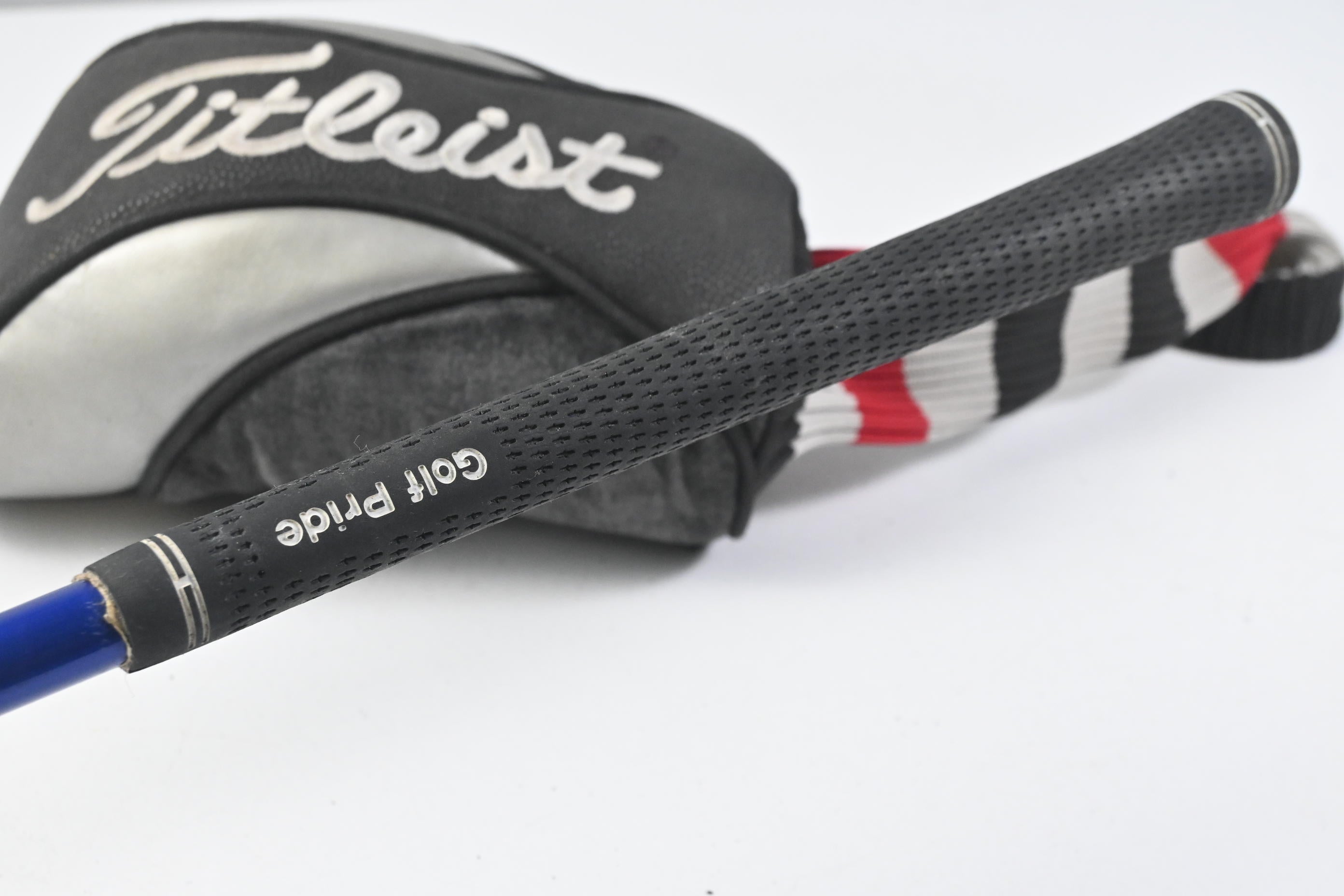 Titleist 905 R Driver / 9.5 Degree / Stiff Flex Graphite Design YS-6 Shaft