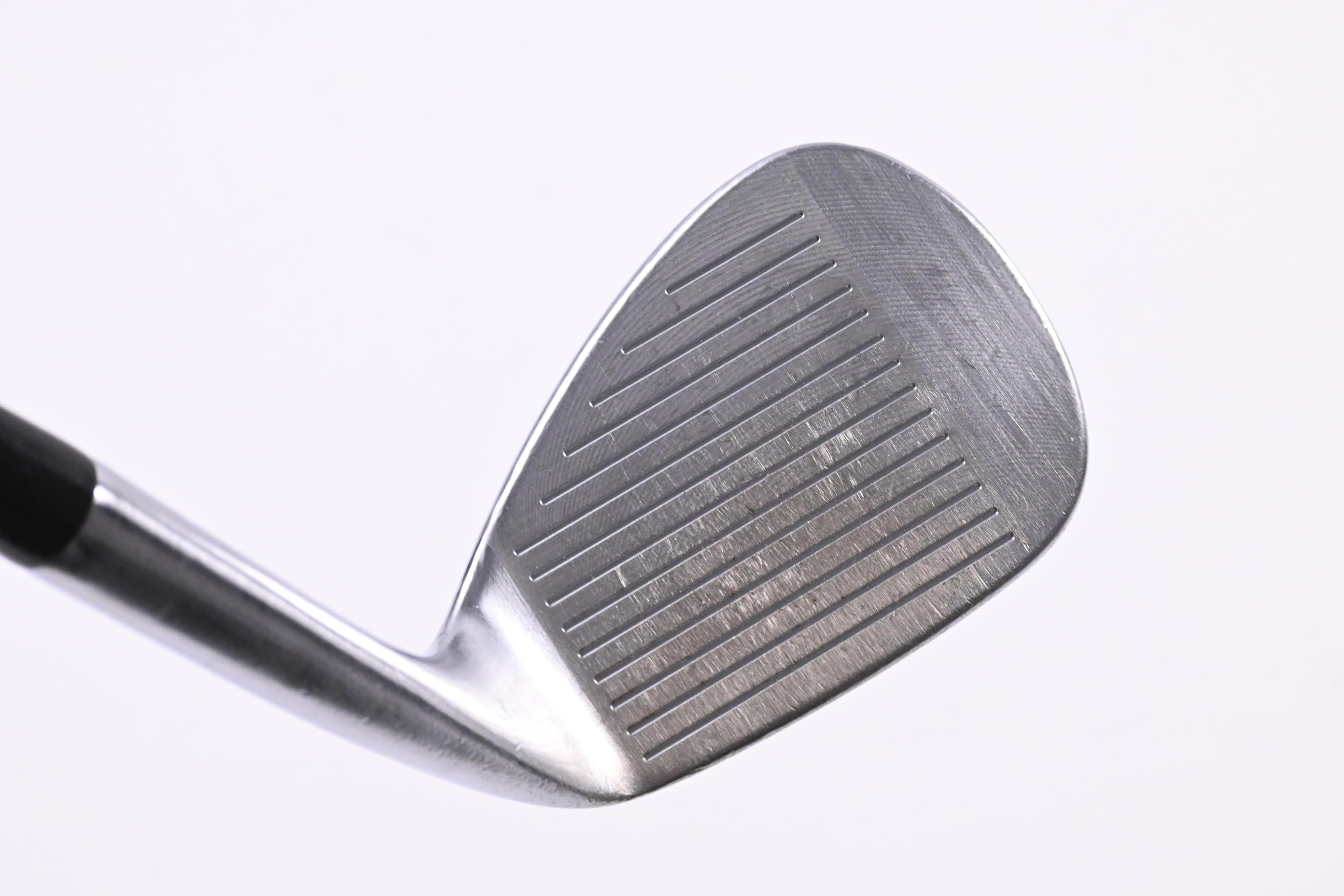 Left Hand Cleveland 588 RTX 2.0 Pitching Wedge / 48 Degree / Wedge Flex DG Shaft
