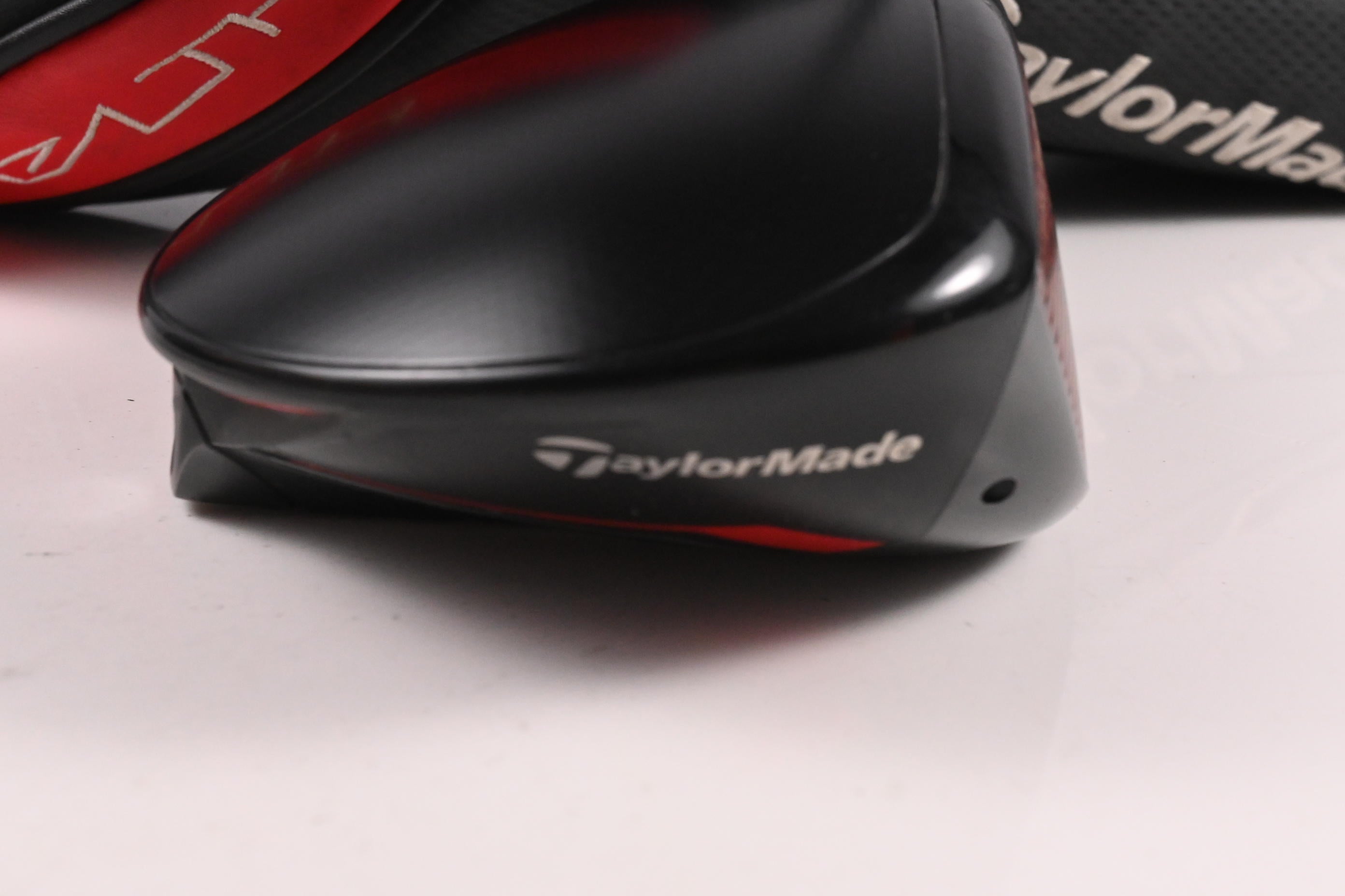 Taylormade Stealth Driver / 10.5 Degree / Regular Flex Fujikura XLR8 56 Shaft