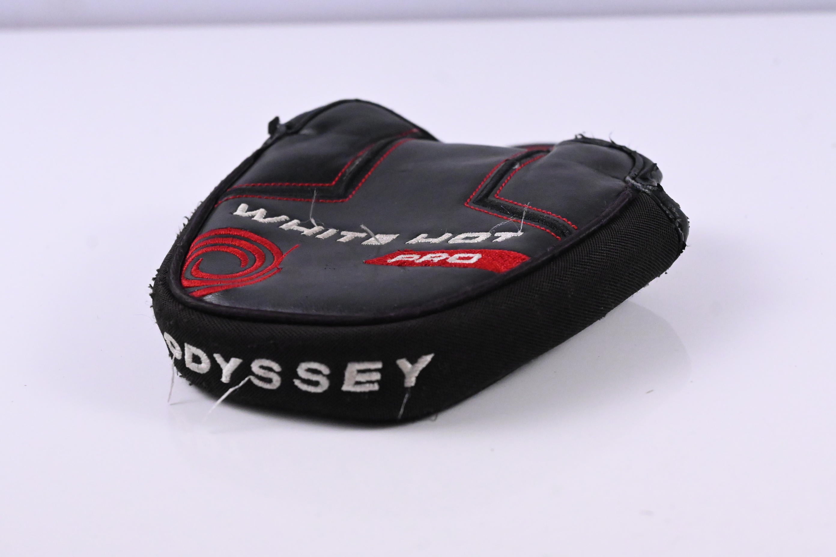 Odyssey White Hot Pro V-Line Putter / 34 Inch