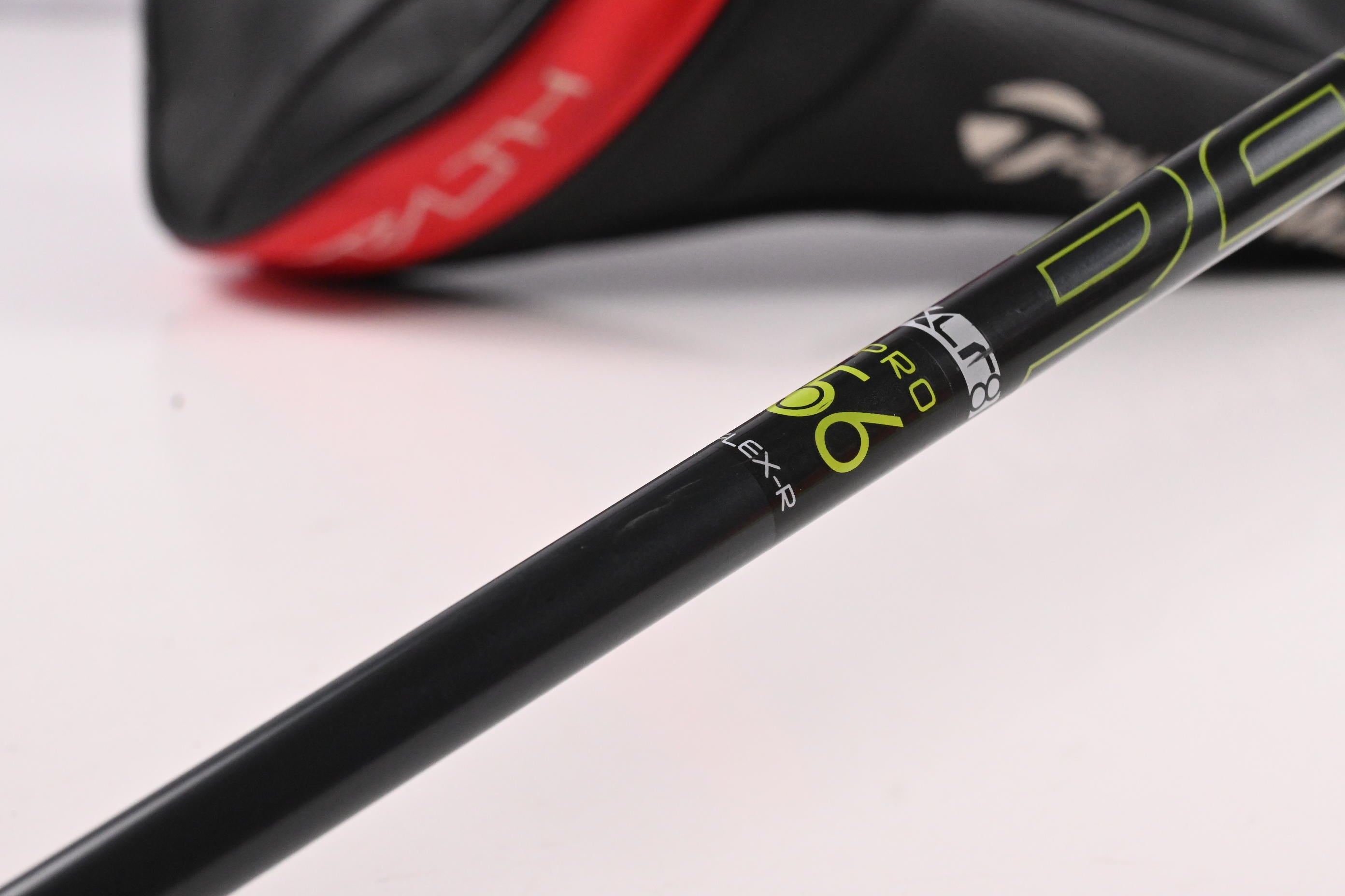 Taylormade Stealth Driver / 10.5 Degree / Regular Flex Fujikura XLR8 56 Shaft